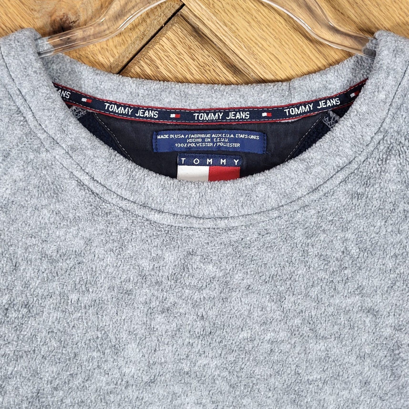 Vintage VINTAGE Tommy Jeans Fleece Sweatshirt Striped Crewneck Gray Mens L Size US L / EU 52-54 / 3 - 2 Thumbnail