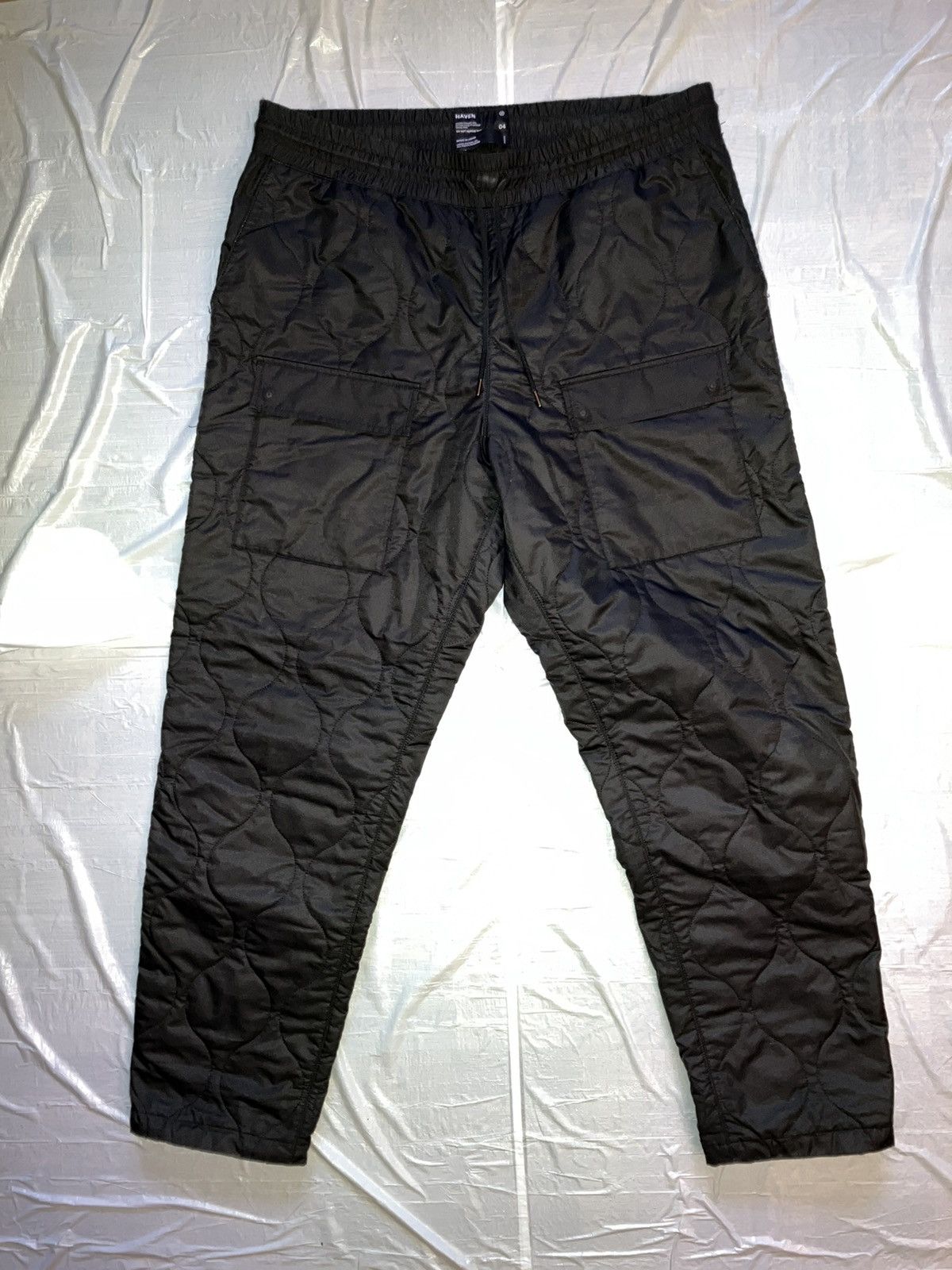 image of Haven Primaloft Insulated Cargo Pants in Black, Men's (Size 36)