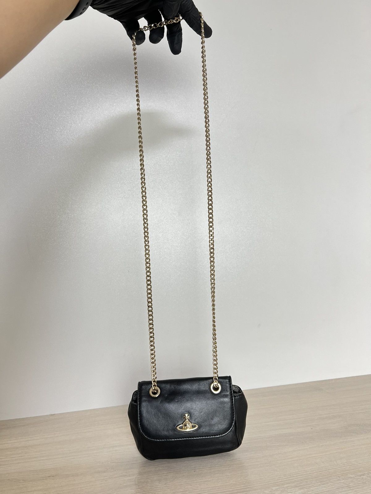 Vivienne Westwood small Saffiano crossbody bag with gold orb and chain Size ONE SIZE - 2 Thumbnail