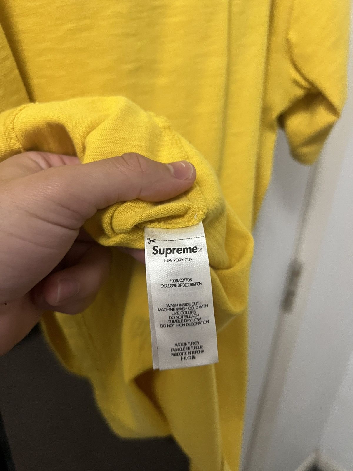 Supreme Supreme FTP S/S Tee (YELLOW) Size US L / EU 52-54 / 3 - 6 Thumbnail