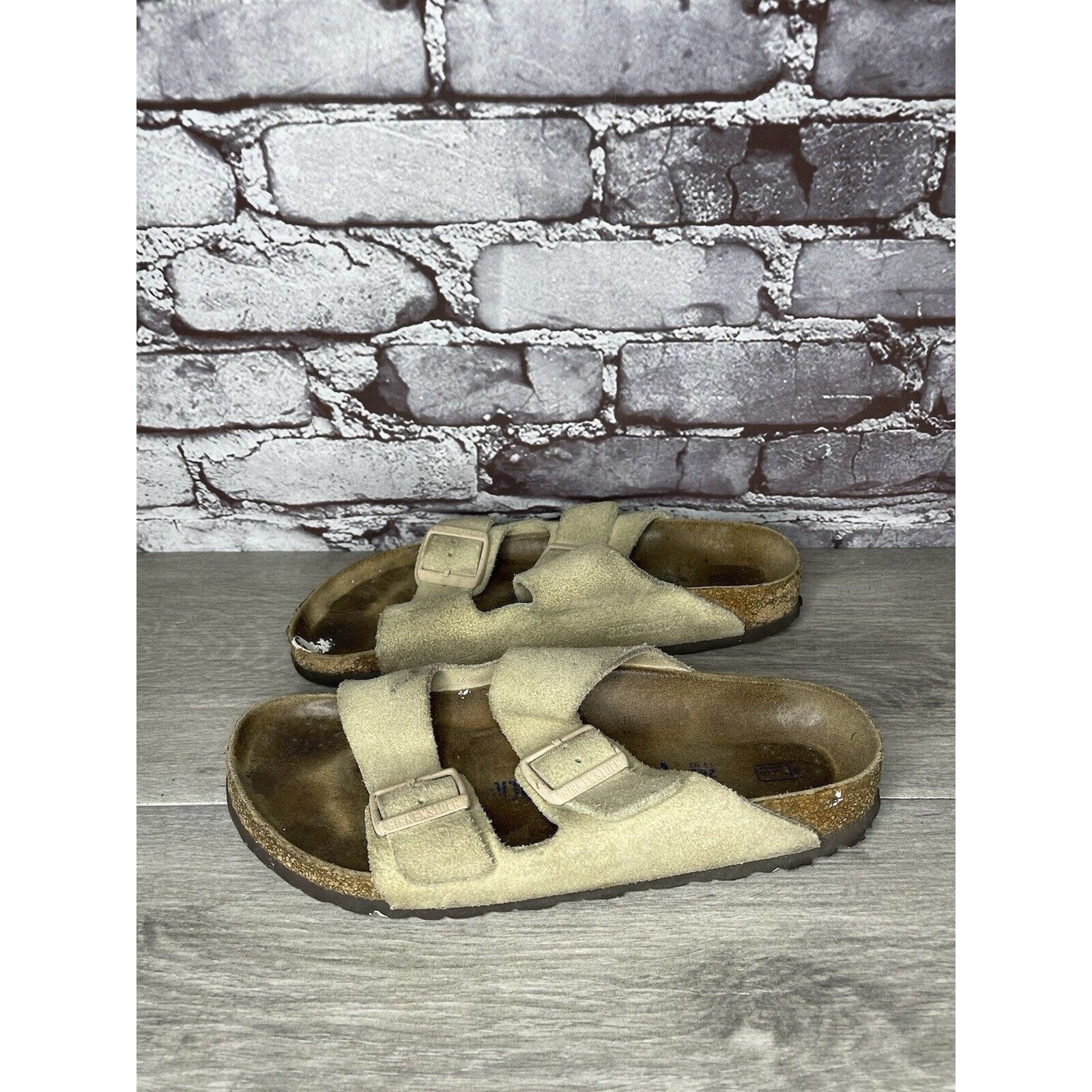 Birkenstock Birkenstock Arizona SOFT FOOTBED Beige Suede Leather Sandals Size US 10 / IT 40 - 8 Thumbnail