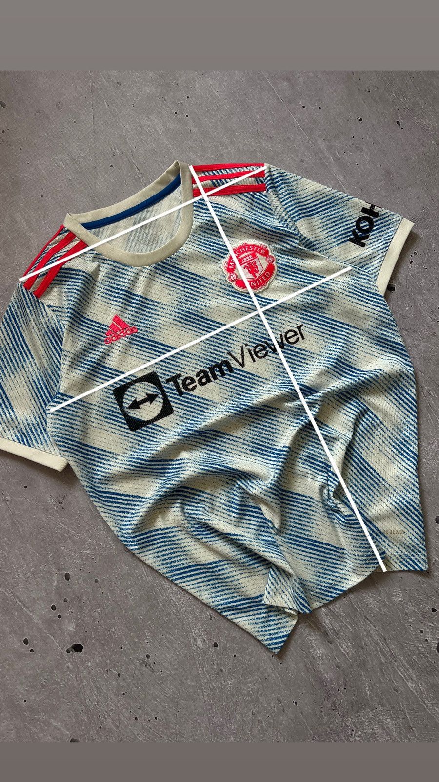Adidas Manchester United 21/22 Away Football Shirt Adidas Size M Size US M / EU 48-50 / 2 - 14 Thumbnail