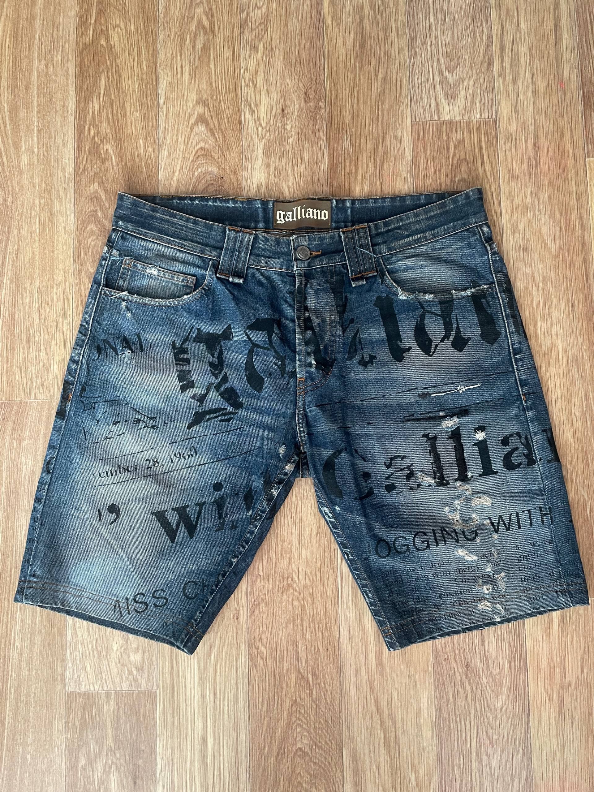 John Galliano John Galliano Newspaper Print Denim Shorts Size US 33 - 1 Thumbnail
