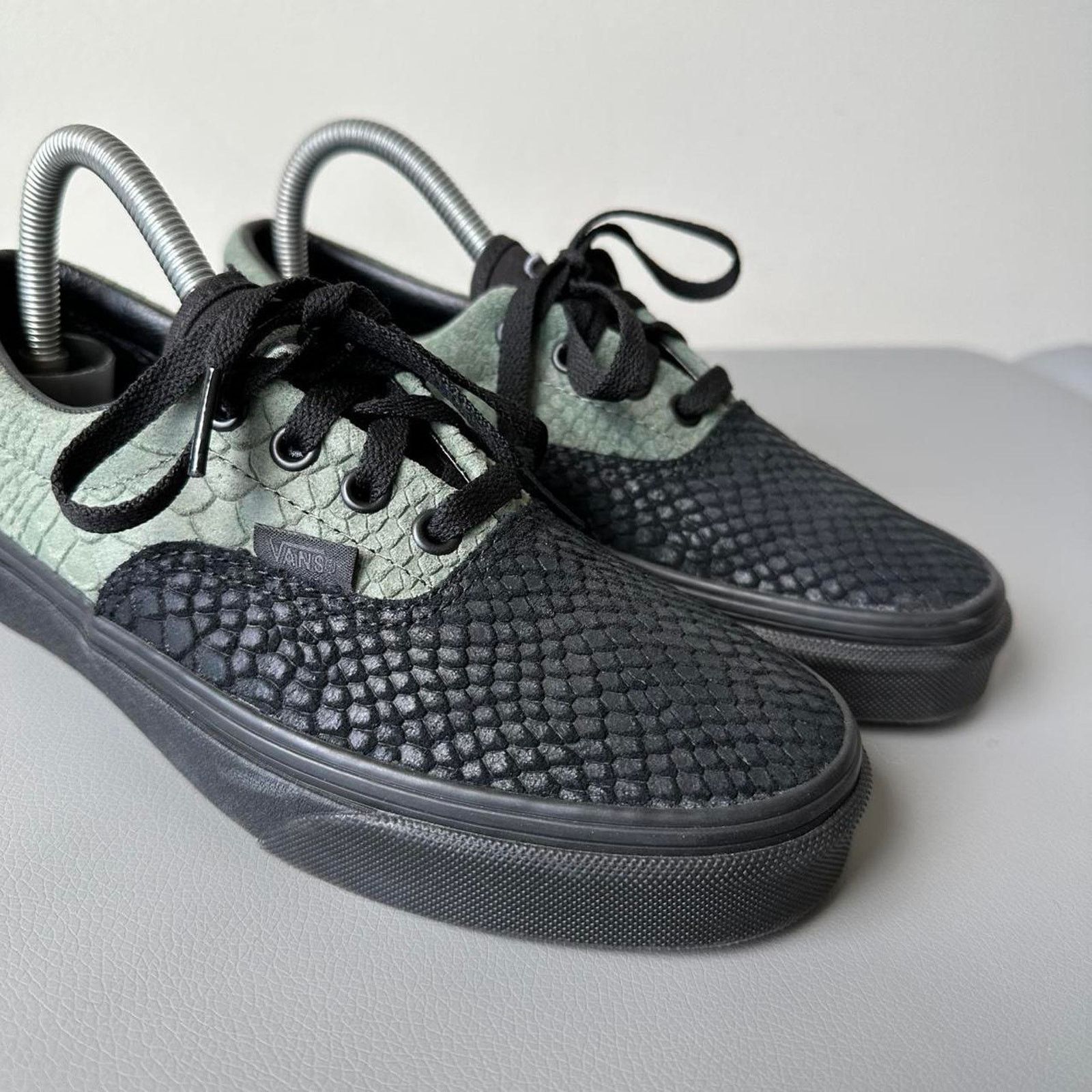 Vans Harry Potter Black Green Slytherin Vans Era Snake Shoe Size US 7.5 / IT 37.5 - 4 Thumbnail