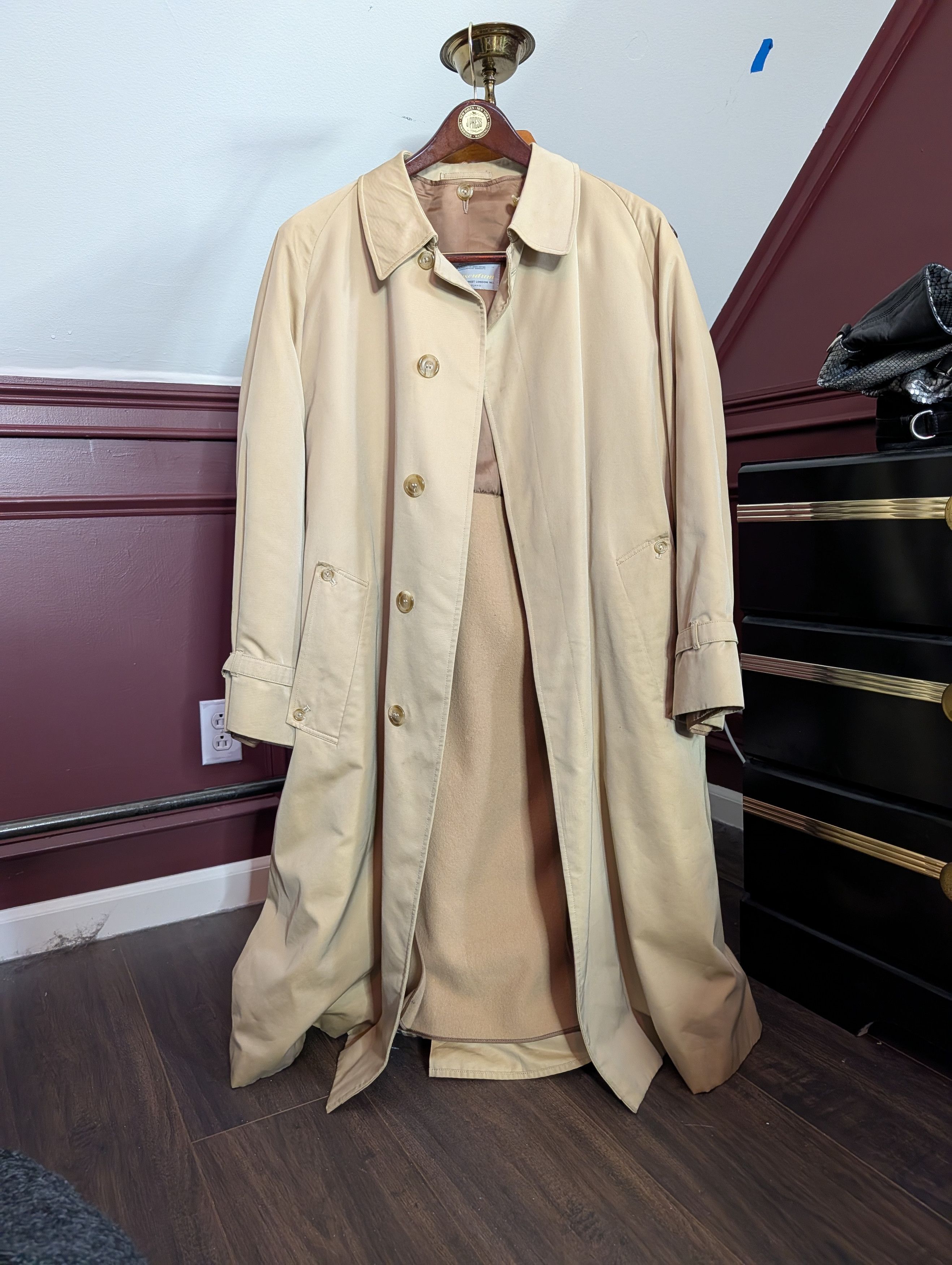 Aquascutum Khaki for Barney's wool lined leather buckle trench coat Size US L / EU 52-54 / 3 - 1 Thumbnail