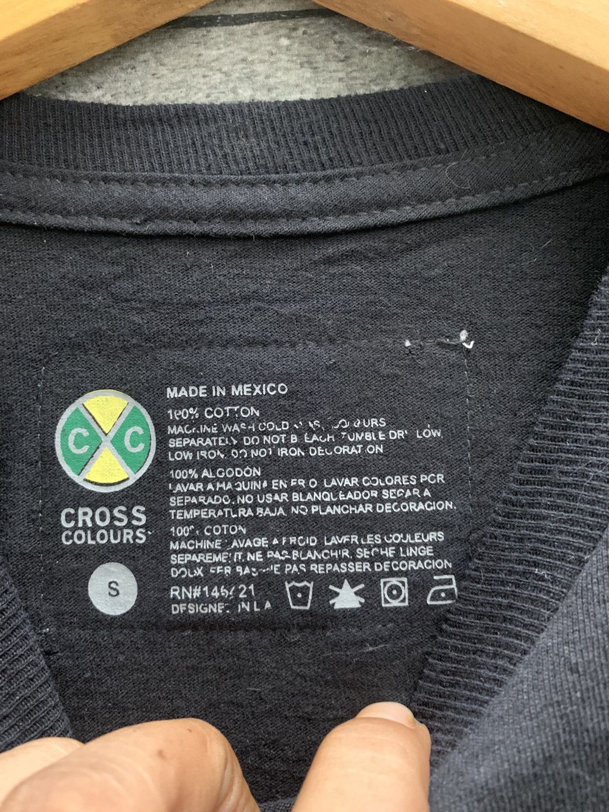 Cross Colours CROSS COLOURS " STOP THE VIOLENCE " Size US S / EU 44-46 / 1 - 5 Thumbnail