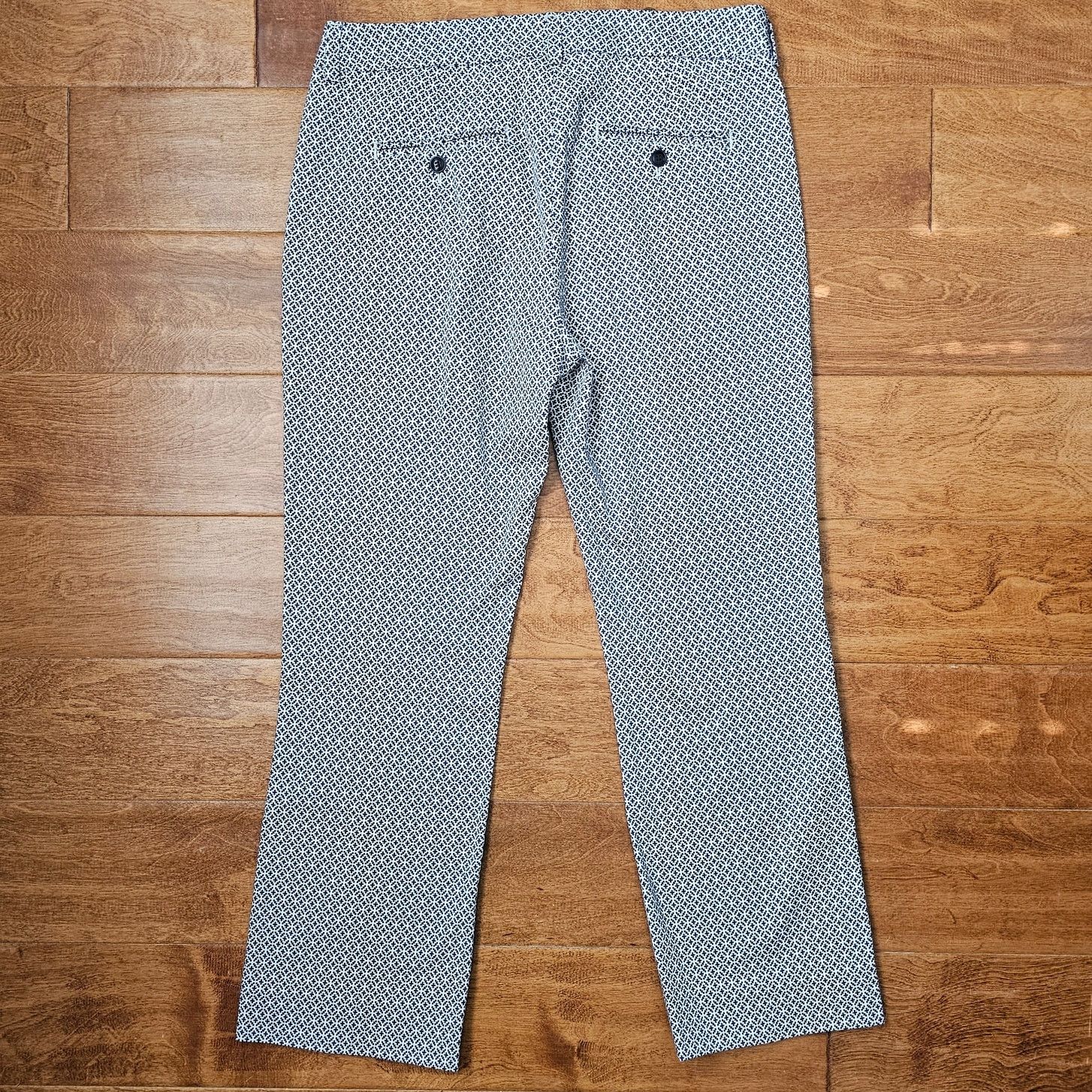 Weekend Max Mara WEEKEND Max Mara Stretch Capri Flare FITW19 Casual Pants 8 Size 30" / US 8 / IT 44 - 2 Thumbnail
