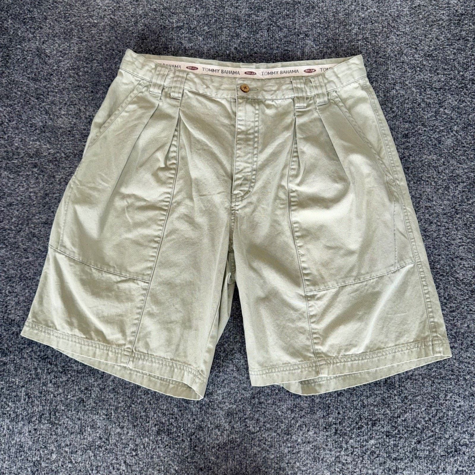 Tommy Bahama Tommy Bahama Relax Mens 34 Olive Pleated Cotton Chino Shorts Size US 34 / EU 50 - 1 Thumbnail