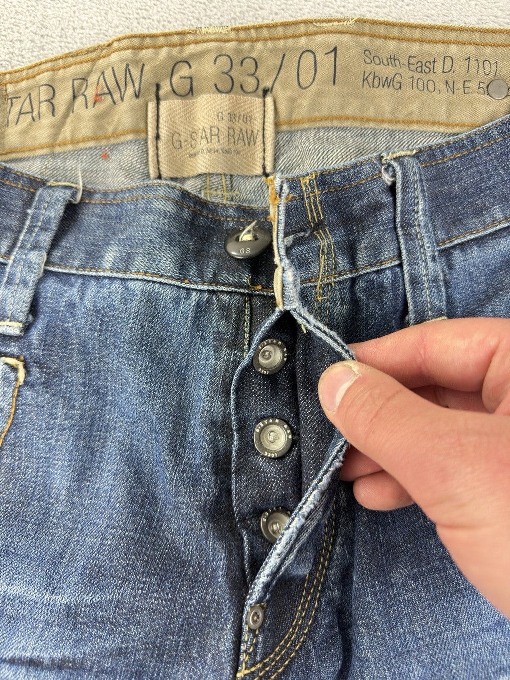 G-Star G-Star Raw Men's Size 34 W X 34 L 3301 Distressed Button Fly Size US 34 / EU 50 - 11 Thumbnail