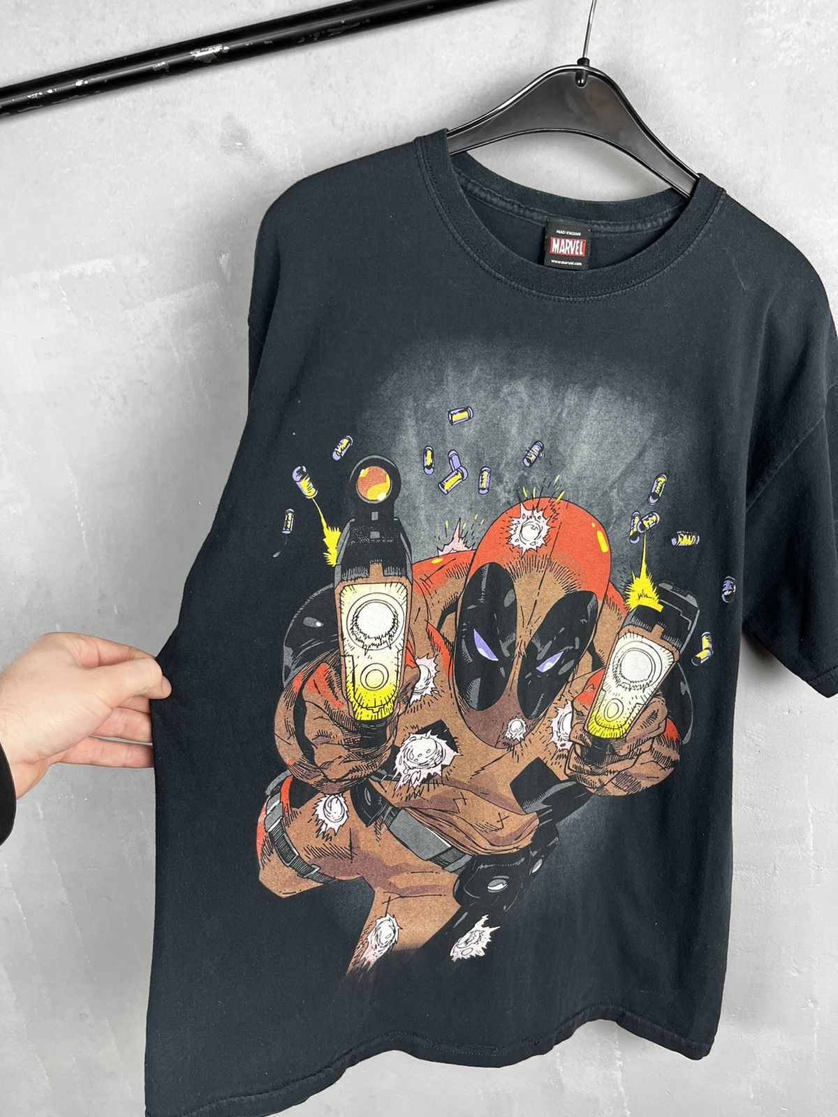 Mad Engine × Marvel Comics Mad Engine Marvel Deadpool Comic Movie Tee Shirt Size US L / EU 52-54 / 3 - 2 Thumbnail