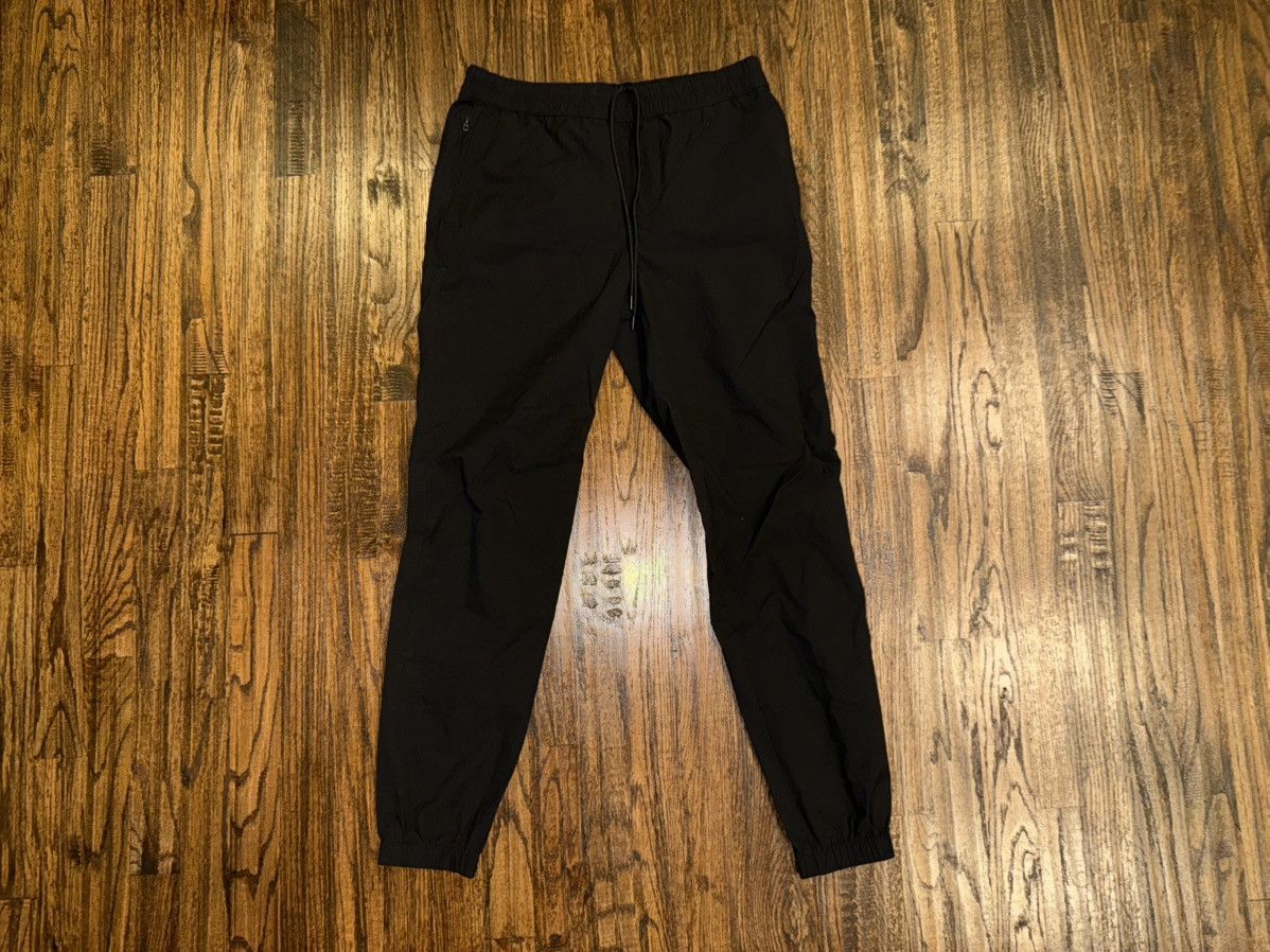 Banana Republic × Lululemon × Nike Banana Republic BR Sport Motion Tech Joggers Black Size XS Size US 30 / EU 46 - 1 Thumbnail