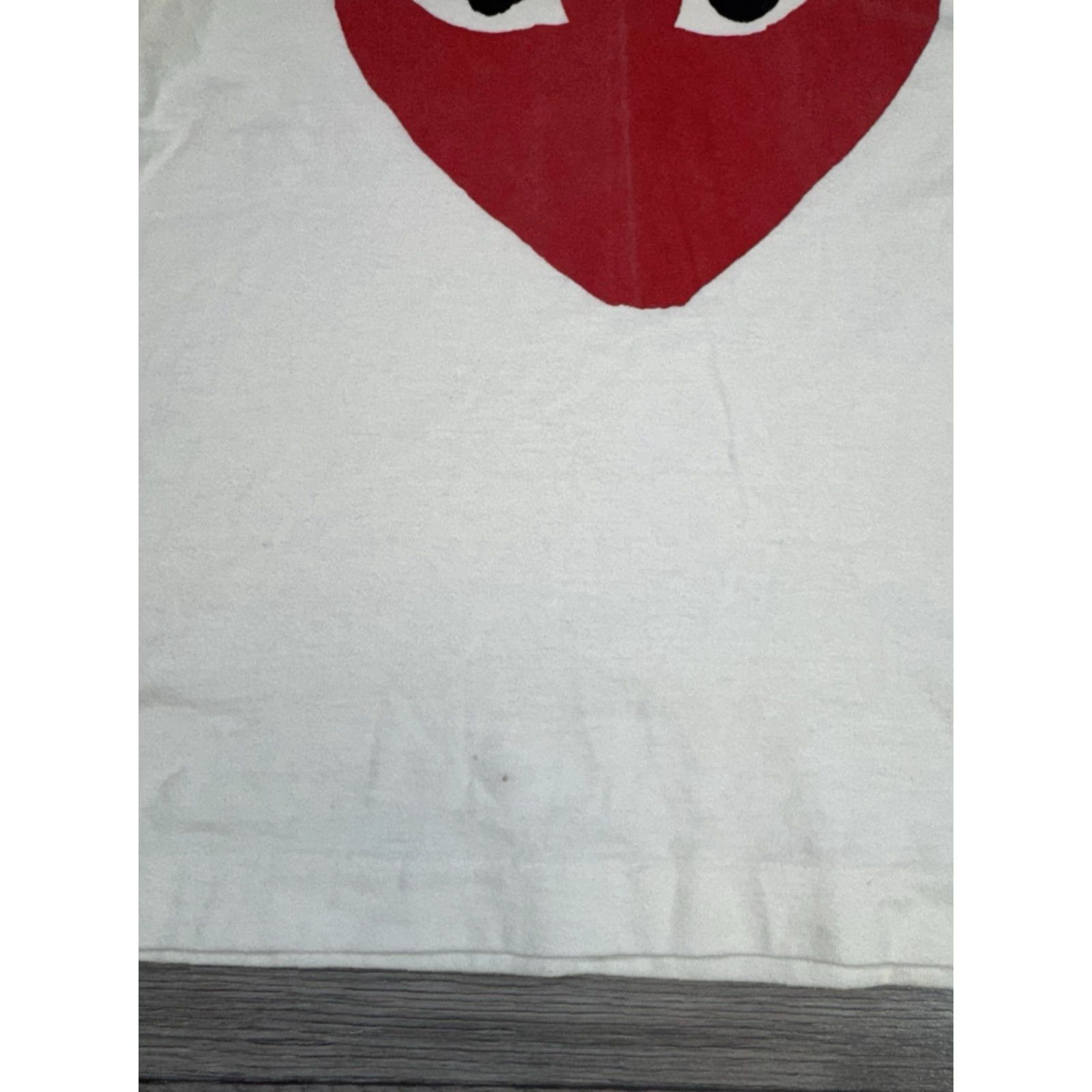 Comme des Garcons Girl VINTAGE Comme des Garçons PLAY White T-Shirt Double Red Heart Logo Women’s Size L Shirt Women L White Heart Logo 90s/90s? No Size L / US 10 / IT 46 - 4 Thumbnail