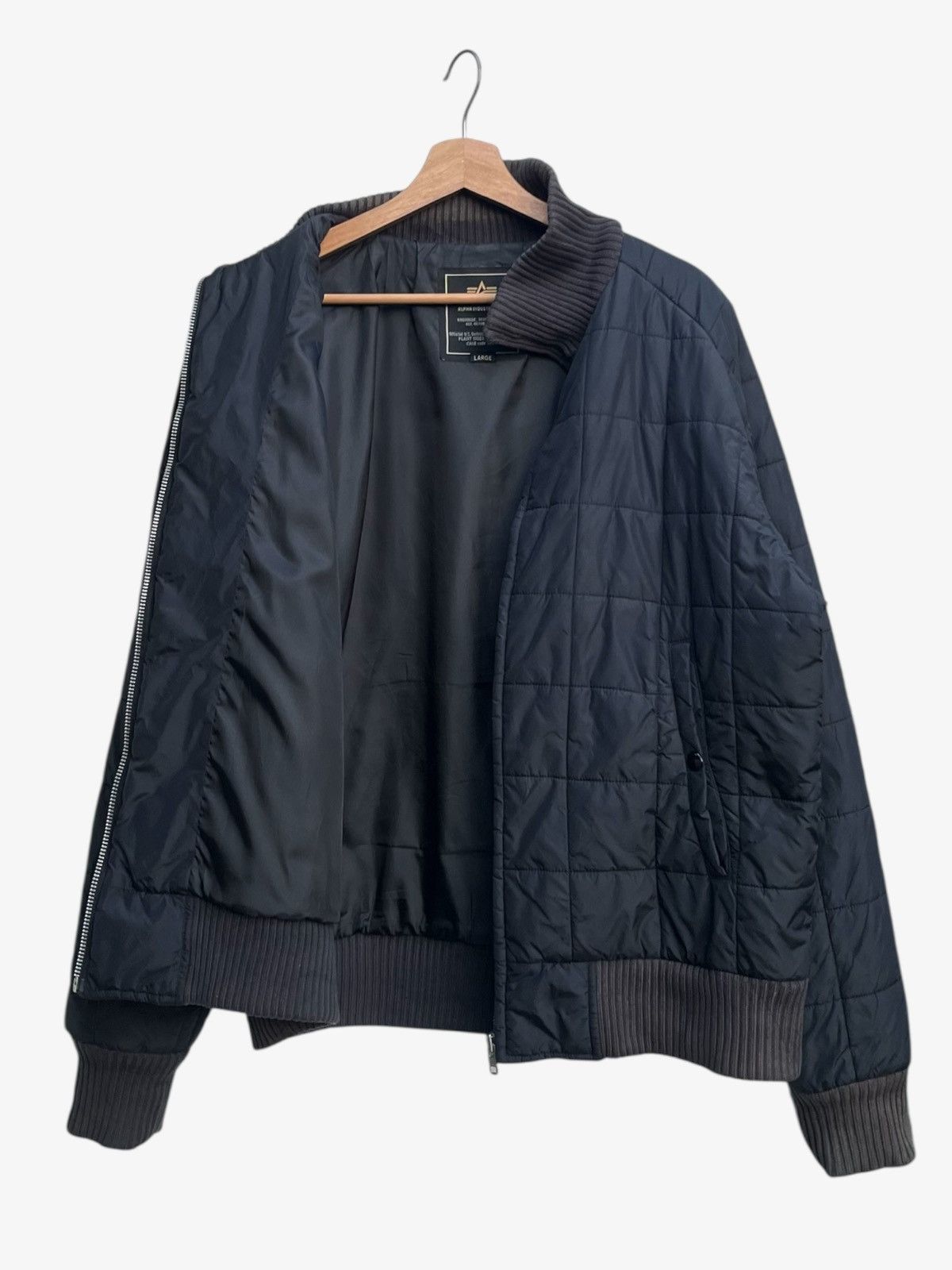 Alpha Industries Alpha Industries Quilted Bomber Jacket Size US L / EU 52-54 / 3 - 3 Thumbnail