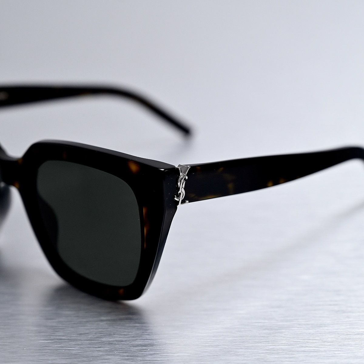 Saint Laurent Paris SAINT LAURENT SL M143 002 GLASSES Size ONE SIZE - 3 Thumbnail