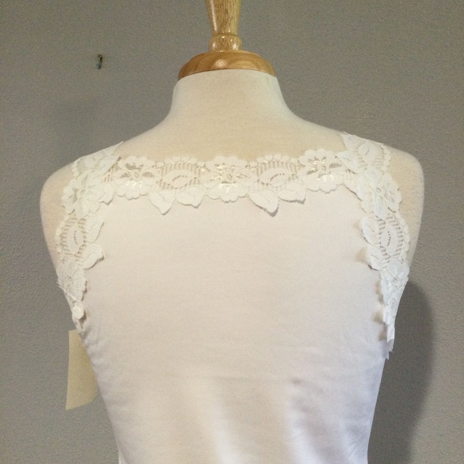 Other Cinema Etoile Lace Trimmed Sleeveless V-Neck Tank Size M NWT Size M / US 6-8 / IT 42-44 - 8 Thumbnail