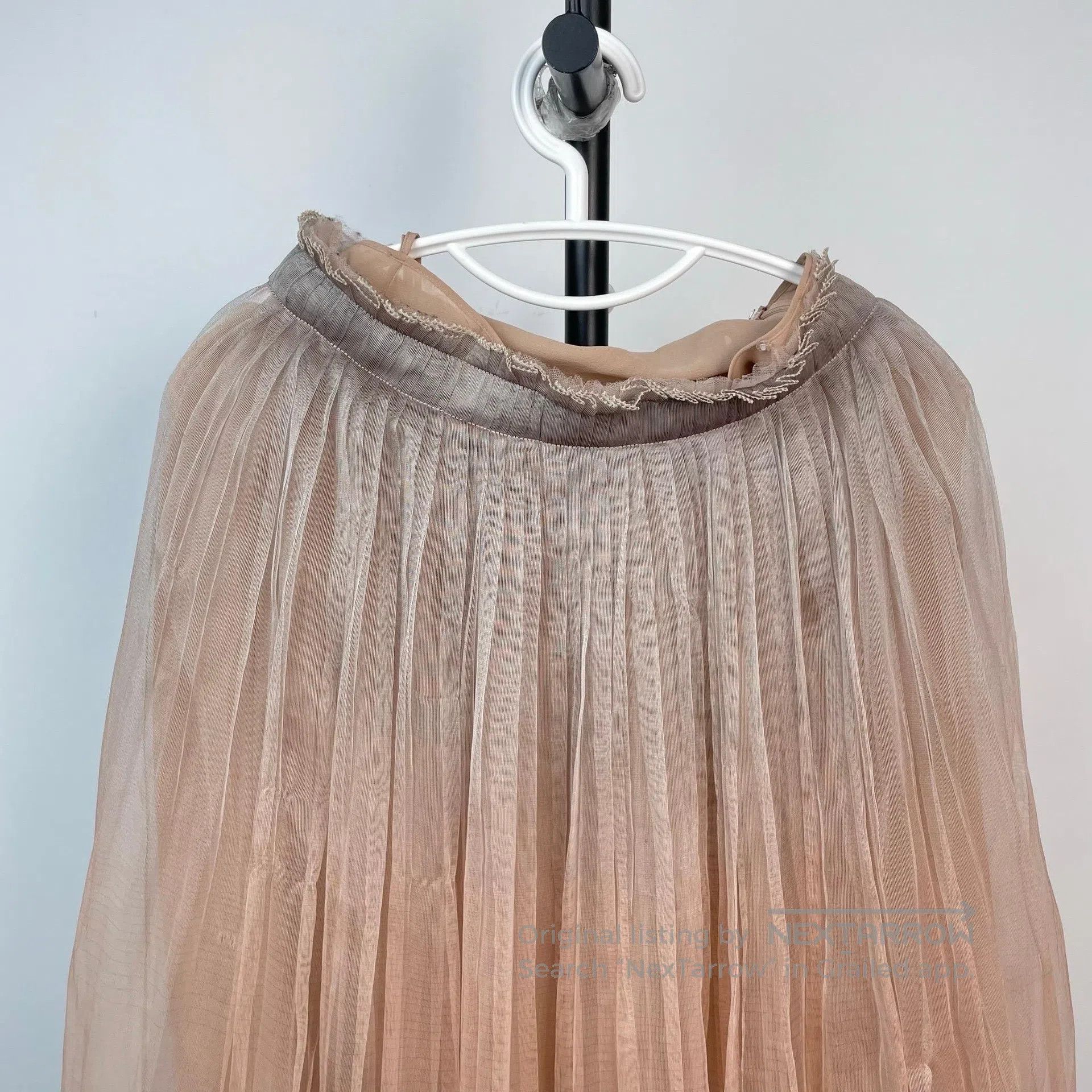 Dior Dior Lotus pink double-layer mesh long half-skirt| Size 35" - 3 Thumbnail