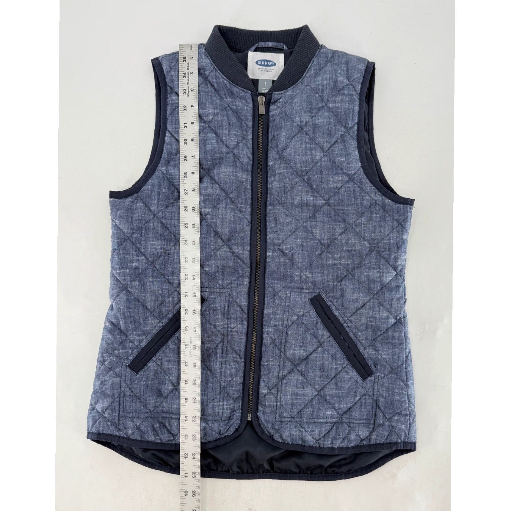 Old Navy VINTAGE Old Navy Womens Quilted Chambray Blue Puffer Vest Size S Outdoors Preppy Size S / US 4 / IT 40 - 7 Thumbnail