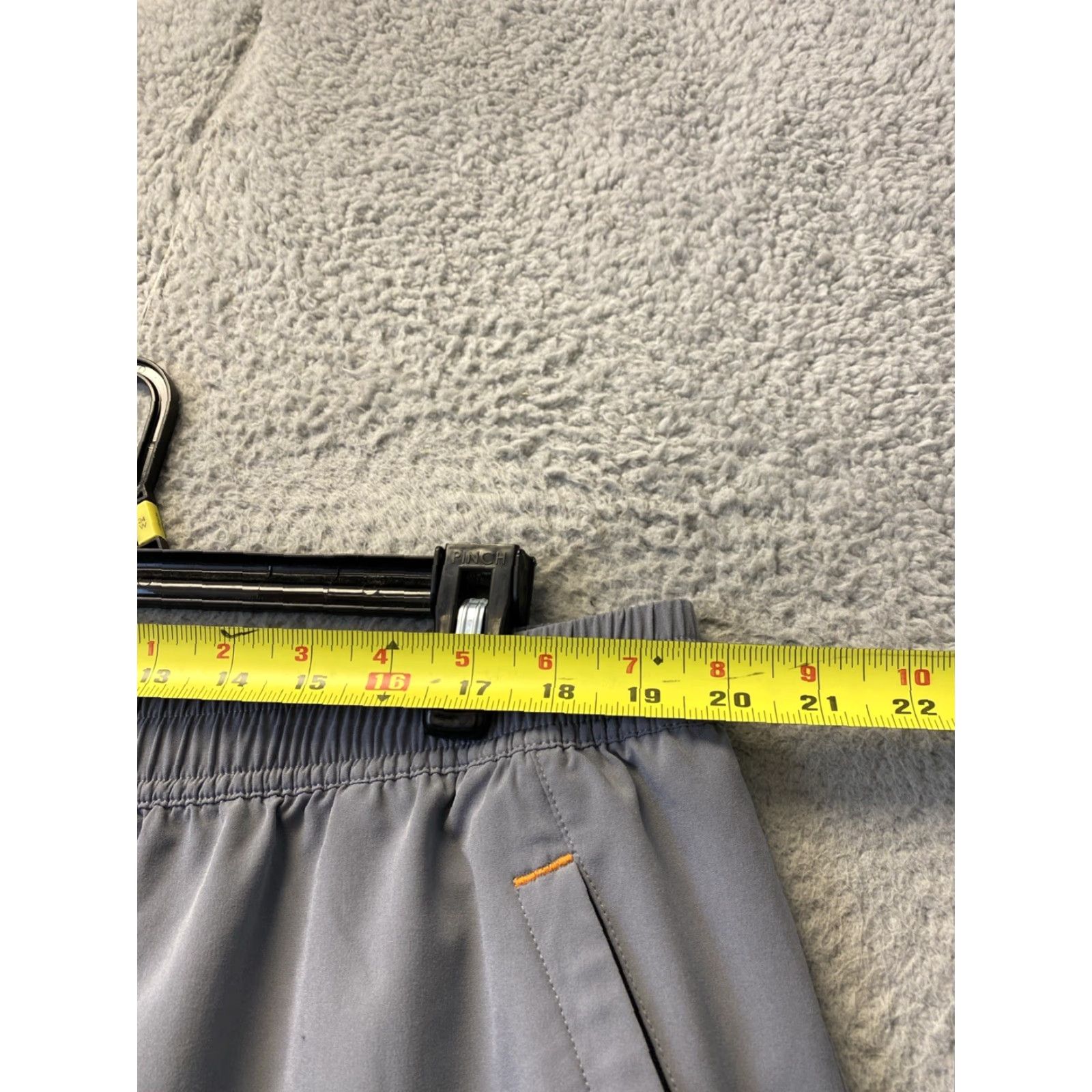 Under Armour Under Armour Outdoor Sport Shorts Mens 40 Gray Bermuda Regular Inseam 10in Quick Dry Pockets Lightweight Size US 40 / EU 56 - 6 Thumbnail