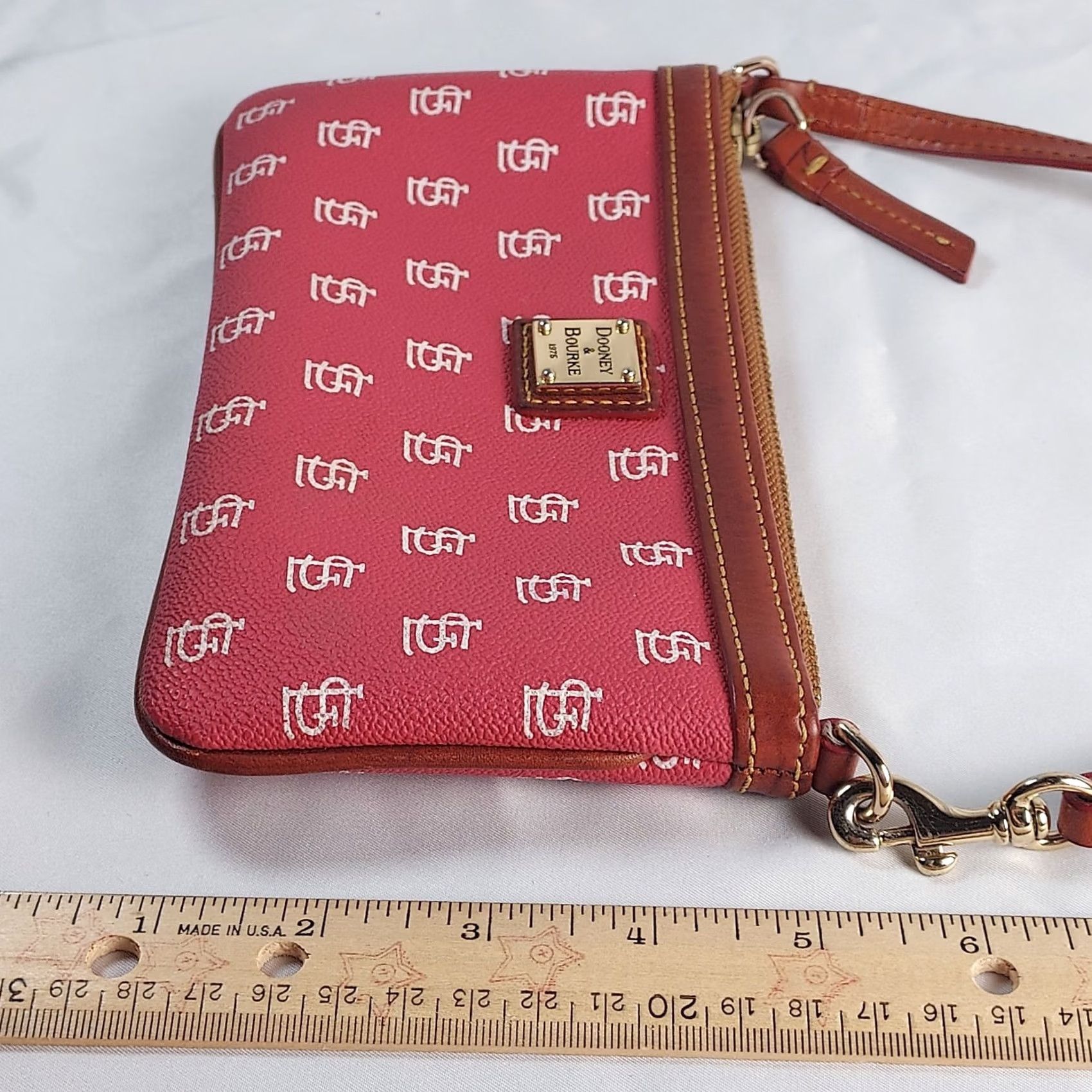 Dooney & Bourke Dooney & Bourke St Louis Cardinals MLB Wristlet Red Leather Logo Purse Clutch Women Small Pebble Grain Zip Wrist Strap Cardboard not included Size ONE SIZE - 2 Thumbnail