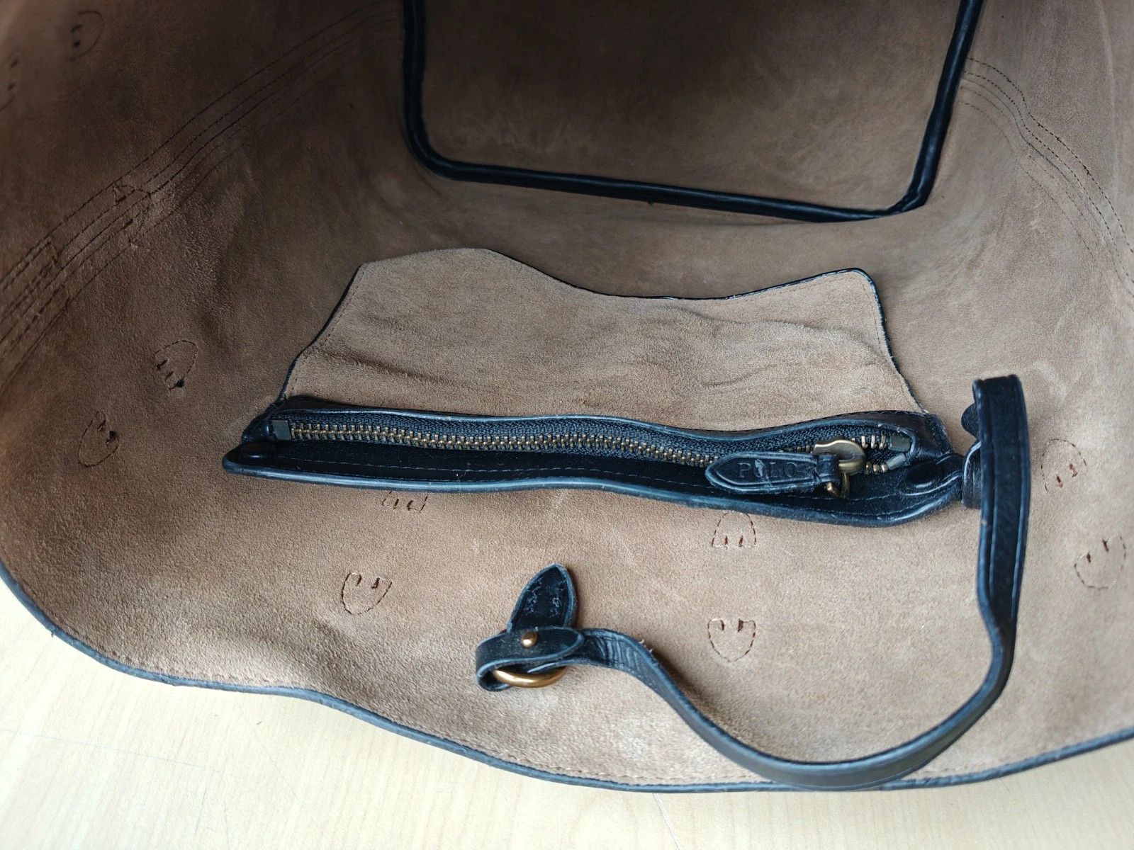 Polo Ralph Lauren Polo Ralph Lauren Bellport Leather Large Bucket Bag FTP 0001 Size ONE SIZE - 8 Thumbnail