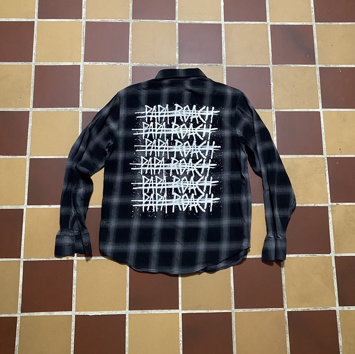 Band Tees Vintage Papa Roach Flannel Shirt Size US S / EU 44-46 / 1 - 1 Thumbnail