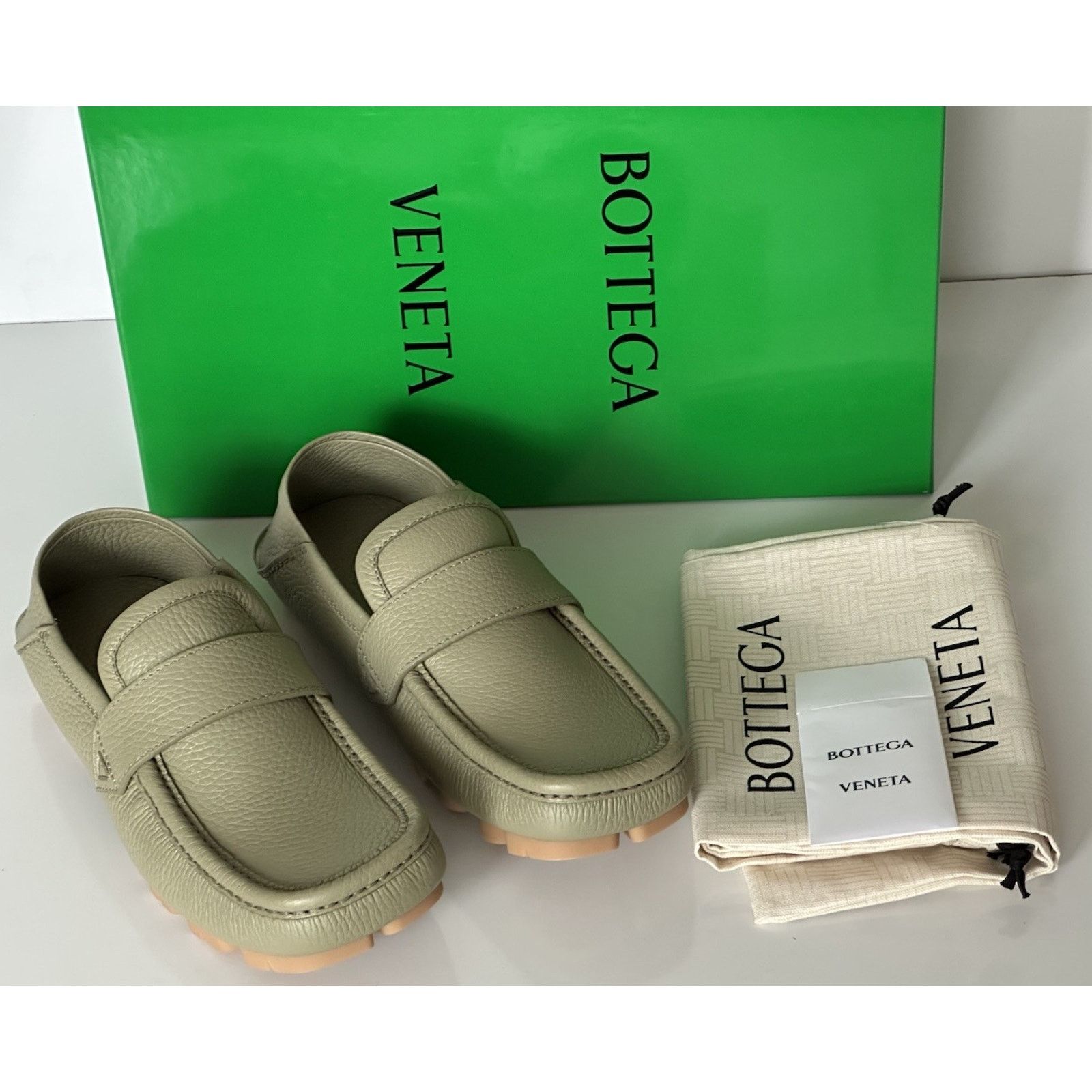 Bottega Veneta Bottega Veneta Leather Shore Shoes Travertine 9 US 786809 Size US 9 / EU 42 - 19 Thumbnail