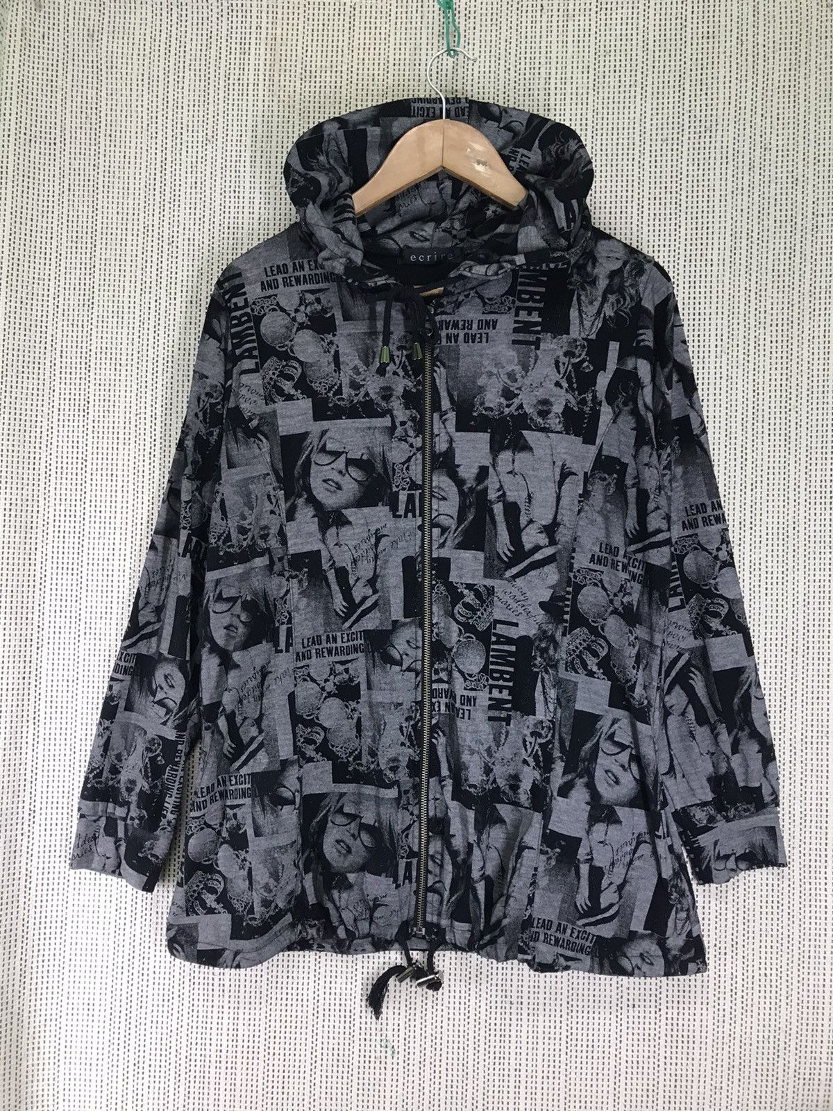 image of Designer Ecrirelead An Exciting And Rewarding Lier in Black/White, Women's (Size Large)