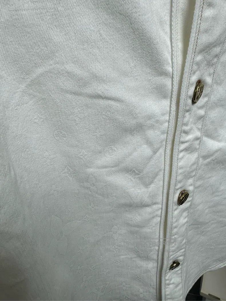 Louis Vuitton Louis Vuitton Short Sleeve Shirt with White Dark Stripe an Size US L / EU 52-54 / 3 - 7 Thumbnail