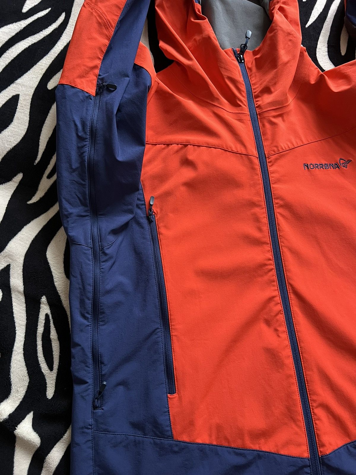 Norrona Norrona falketind windstopper hybrid jacket Size US XL / EU 56 / 4 - 10 Thumbnail