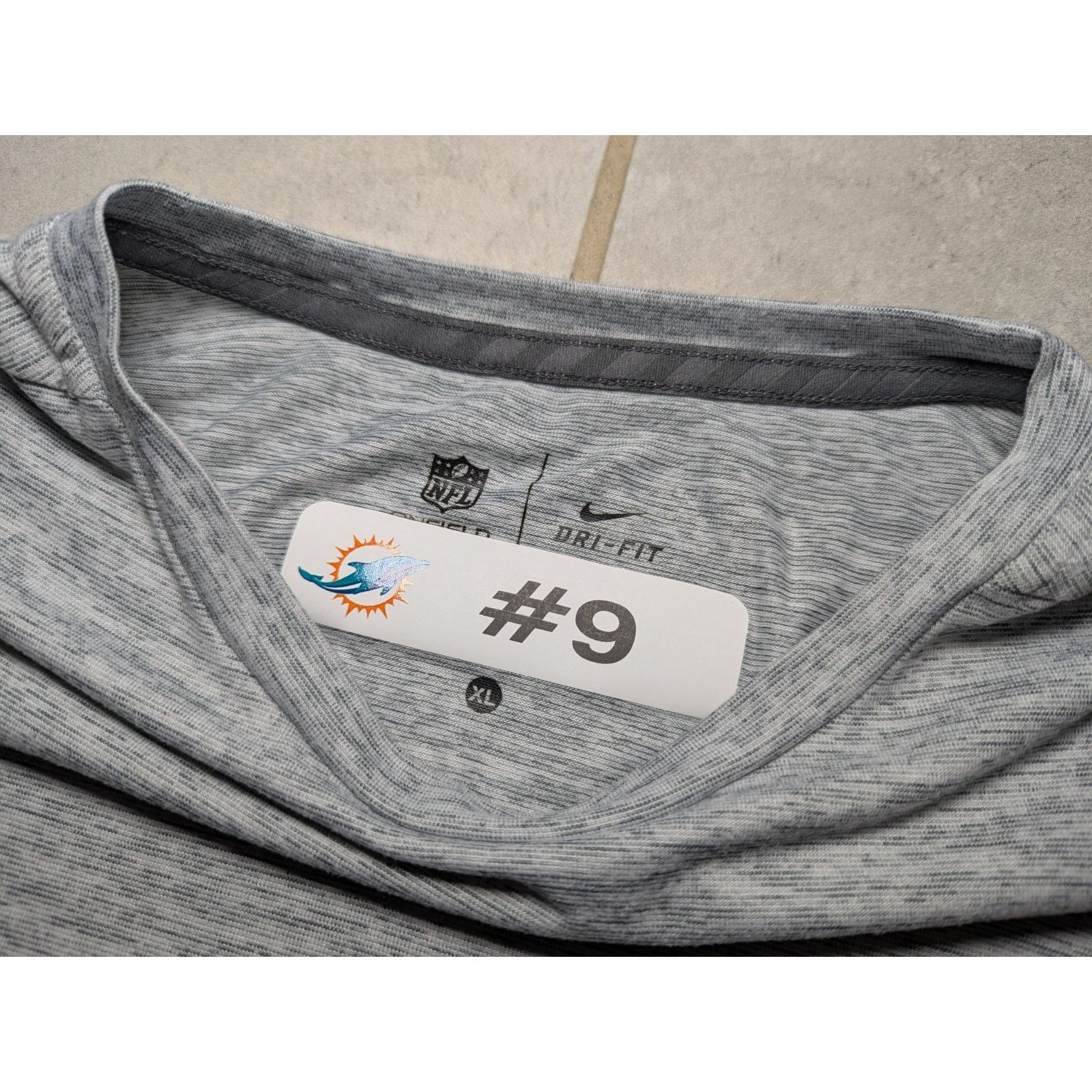 Nike Nike Men's XL Miami Dolphins NFL On-Field Player Issue Shirt Size US XL / EU 56 / 4 - 5 Thumbnail