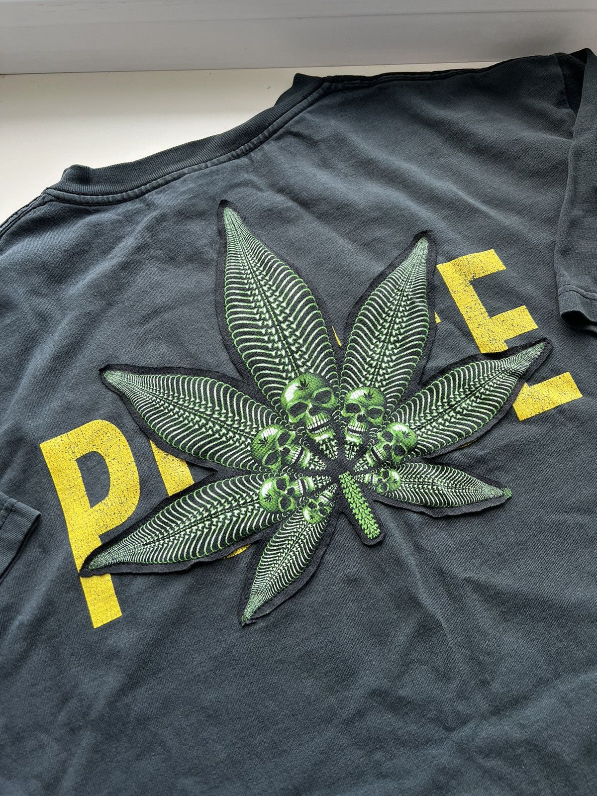 Vintage Vintage Smoke police T-shirt cannabis like Marlboro faded Size US L / EU 52-54 / 3 - 8 Thumbnail