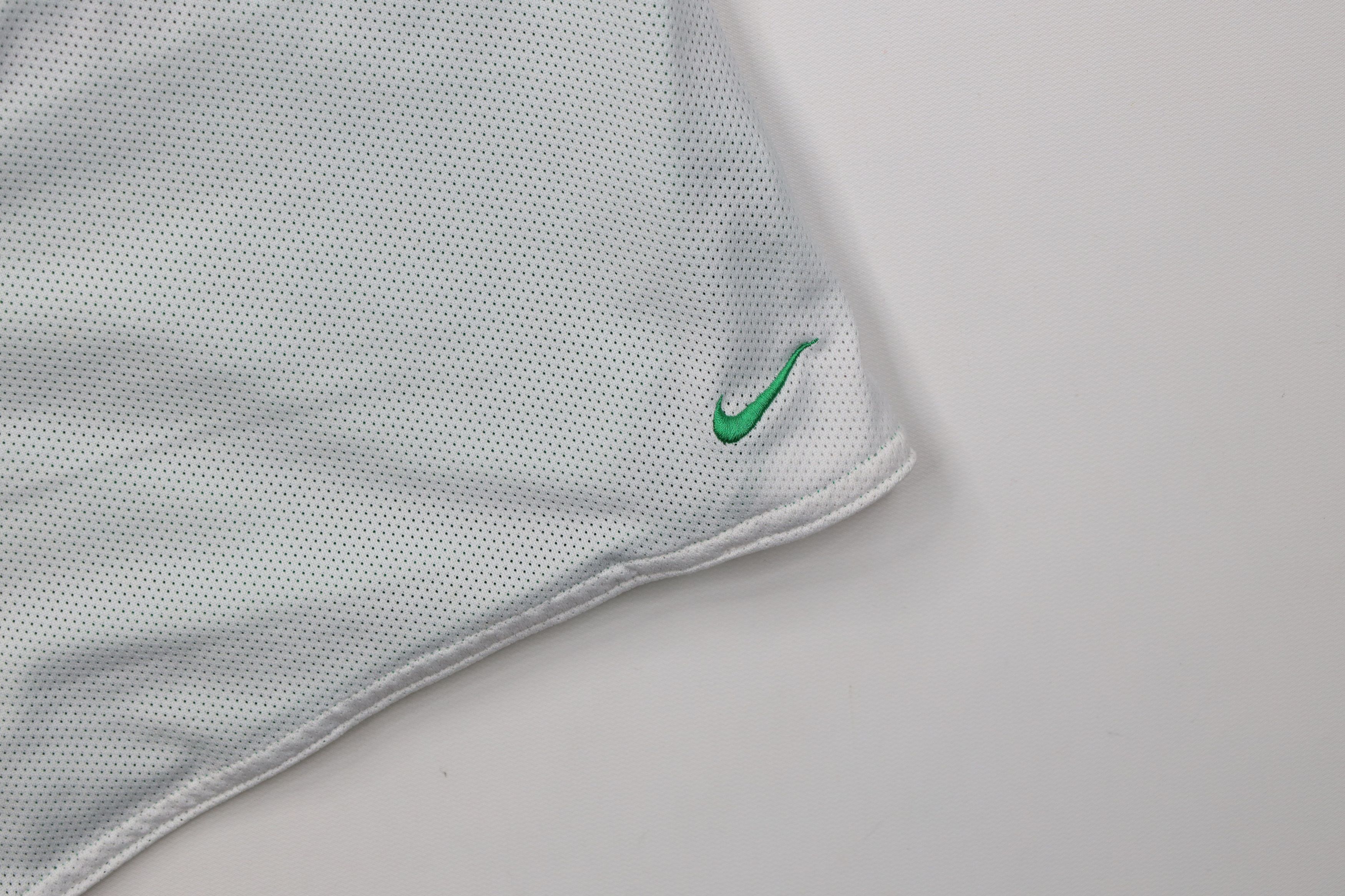 Nike Vintage Nike Swoosh Reversible Soccer Shorts Green White Size 33" - 10 Thumbnail