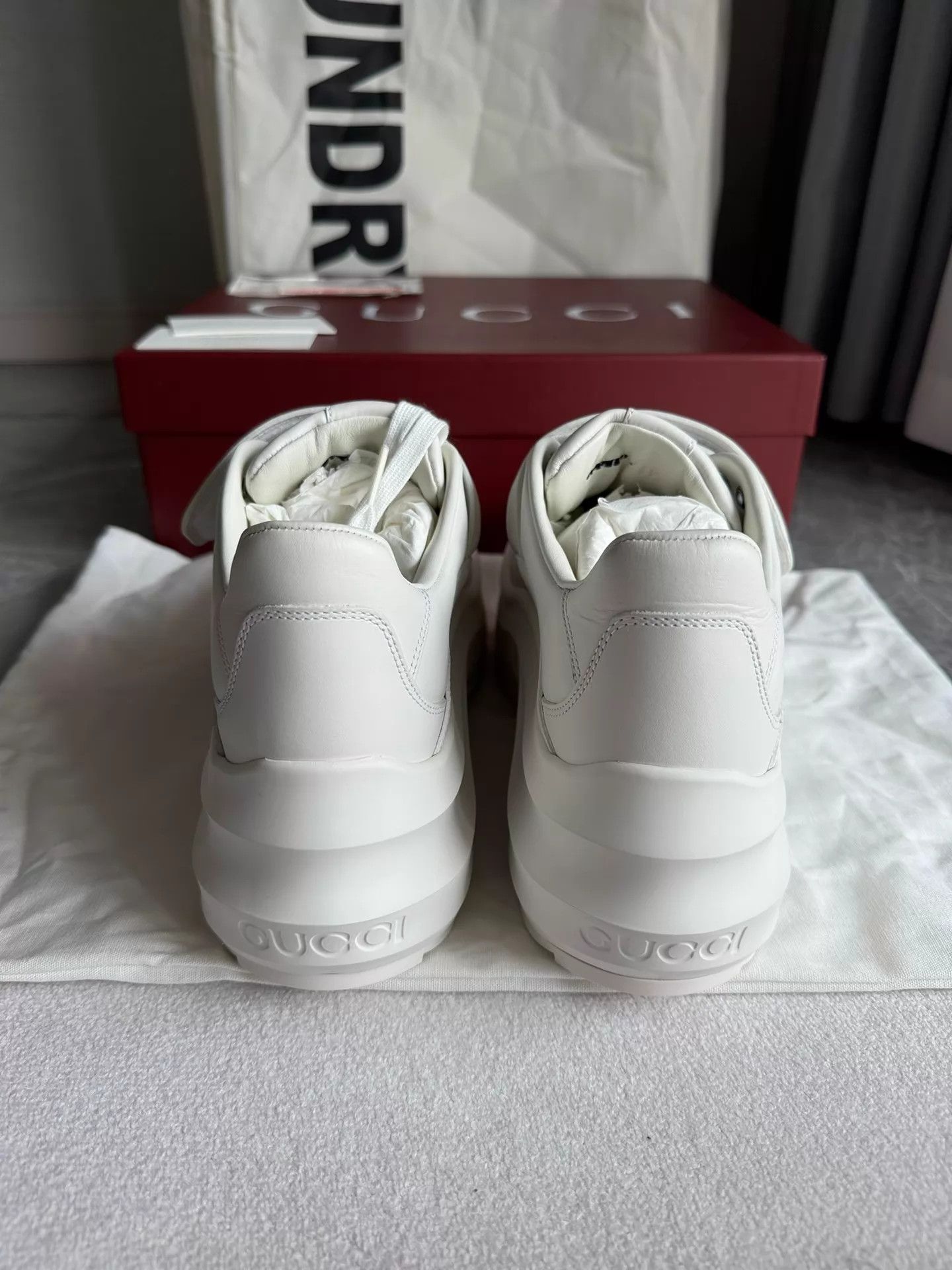 Gucci Gucci White Platform Velcro Dad Shoe 39 Size US 8.5 / IT 38.5 - 3 Thumbnail