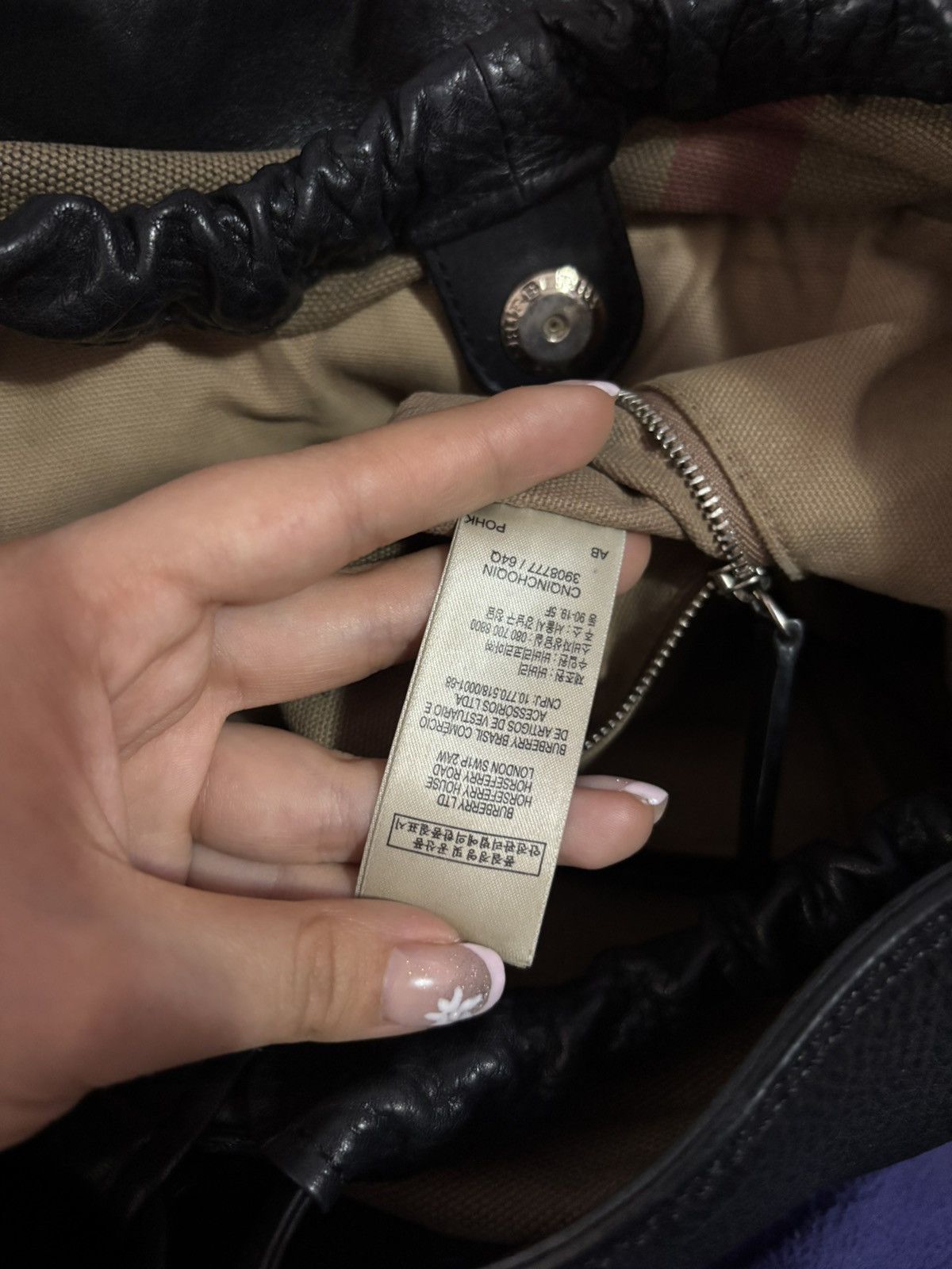 Burberry Burberry Black Leather Hobo Bag Authentic Vintage Nova Check Size ONE SIZE - 5 Thumbnail