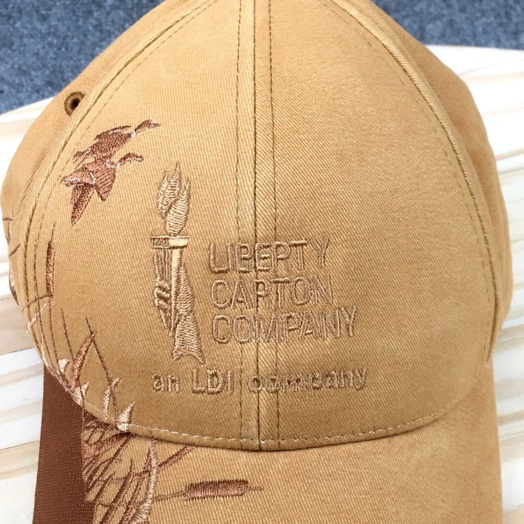 Vintage Wildlife Series Cap Mens One Size Brown Liberty Carton Company Baseball Unisex Embroidered Size ONE SIZE - 3 Thumbnail