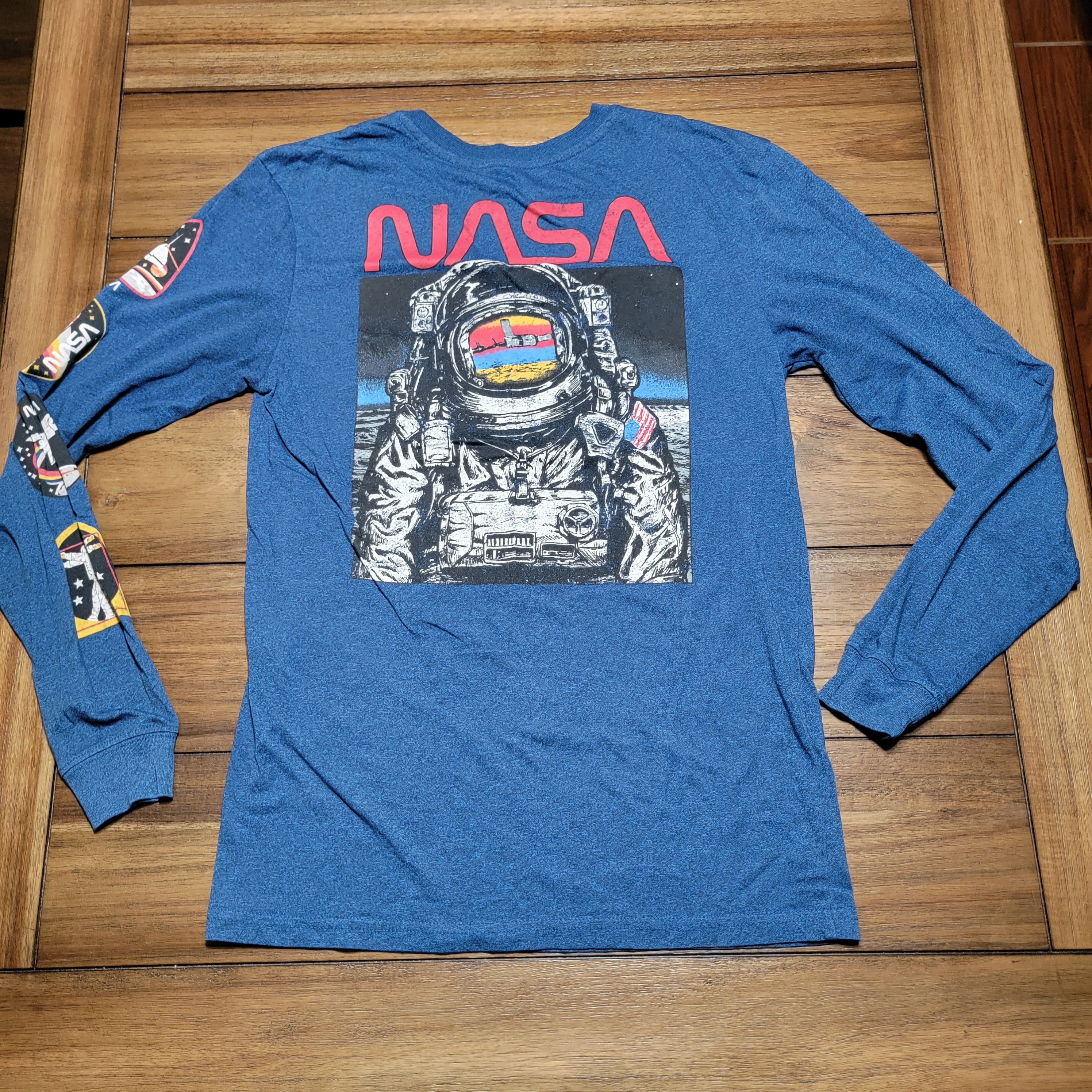 Other Fifth Sun LS Tee Nasa Graphic on Back & Arm - Size Small Size US S / EU 44-46 / 1 - 1 Thumbnail