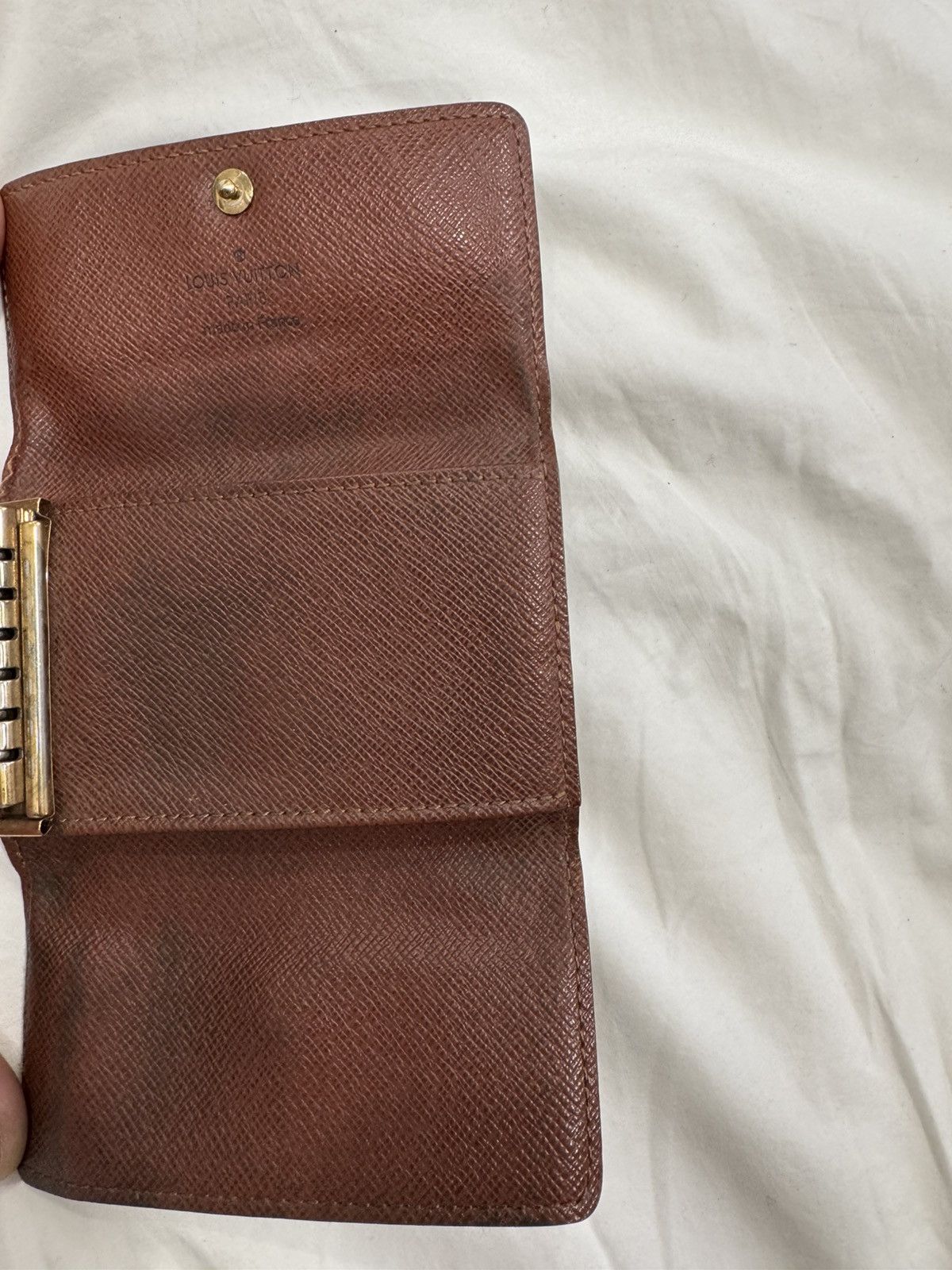 Louis Vuitton Louis Vuitton 6 Key Holder Wallet Size ONE SIZE - 3 Thumbnail
