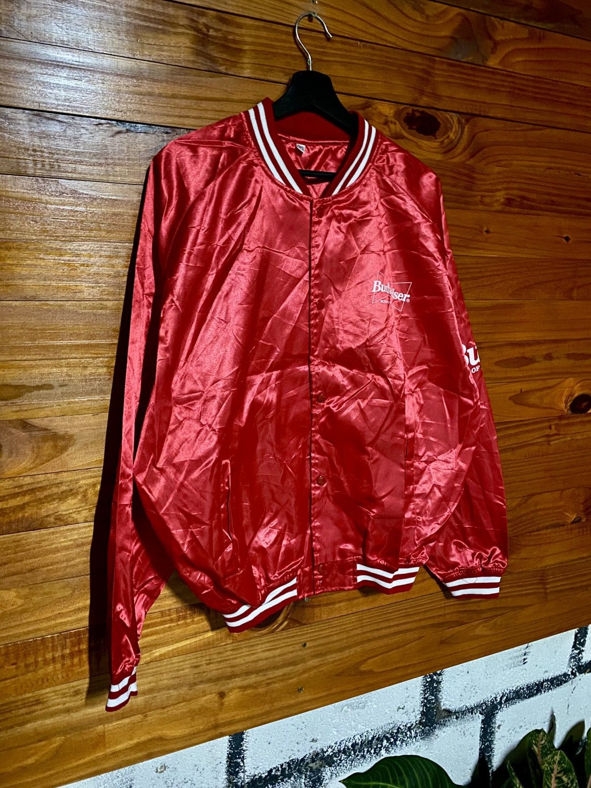 Budweiser Vintage Budweiser “King of Beers” Red Satin Bomber Jacket Size US L / EU 52-54 / 3 - 11 Thumbnail