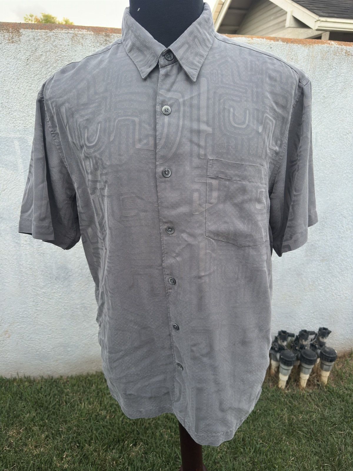 Other PreOwned Kahala Hawaiian Print Gray Men's Large Full Button Size US L / EU 52-54 / 3 - 1 Thumbnail