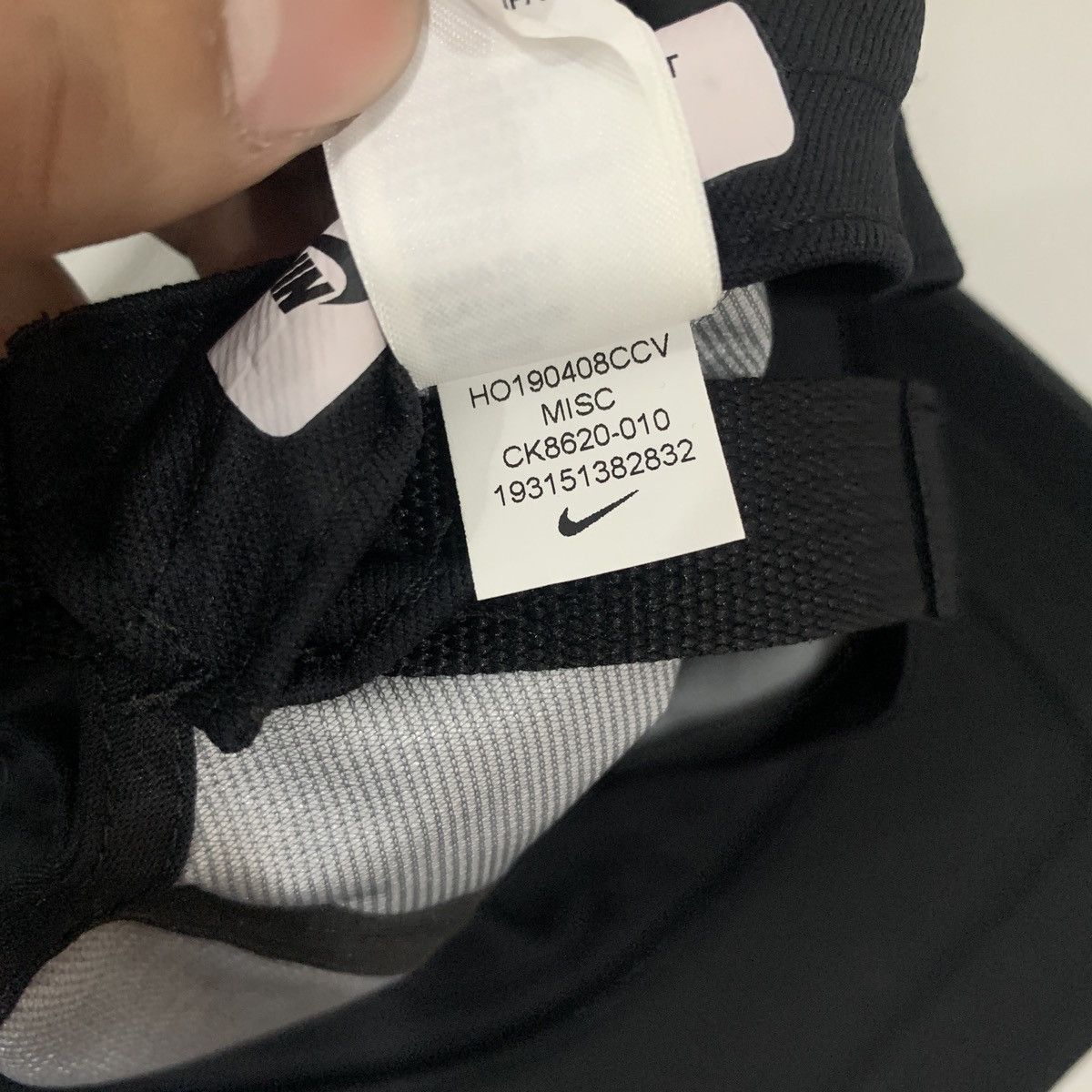 Jun Takahashi NIKE LAB X UNDERCOVER JUN TAKAHASHI NRG CAP BLACK Size ONE SIZE - 8 Thumbnail