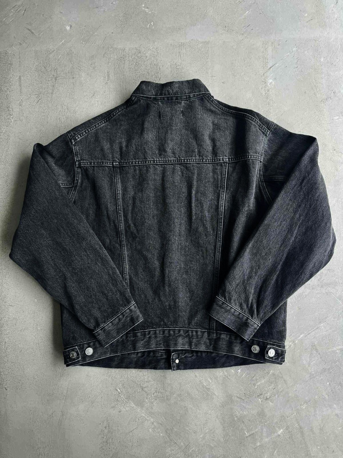 Balenciaga Balenciaga - SS20 Red Script Embroidered Denim Jacket Size US S / EU 44-46 / 1 - 2 Thumbnail