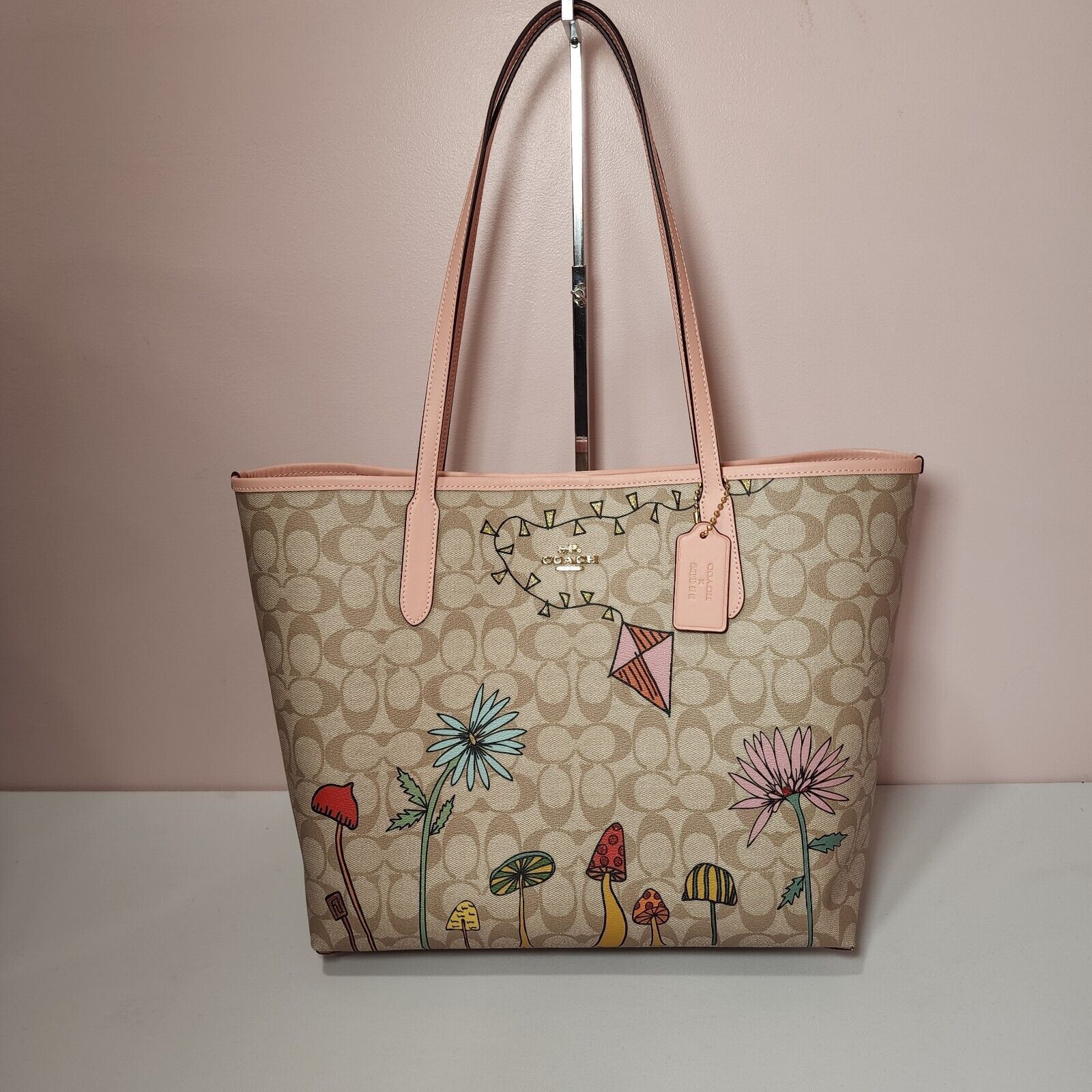 Coach Coach CU392 Coach X Observed By Us City Tote Bag Signature Size ONE SIZE - 1 Thumbnail