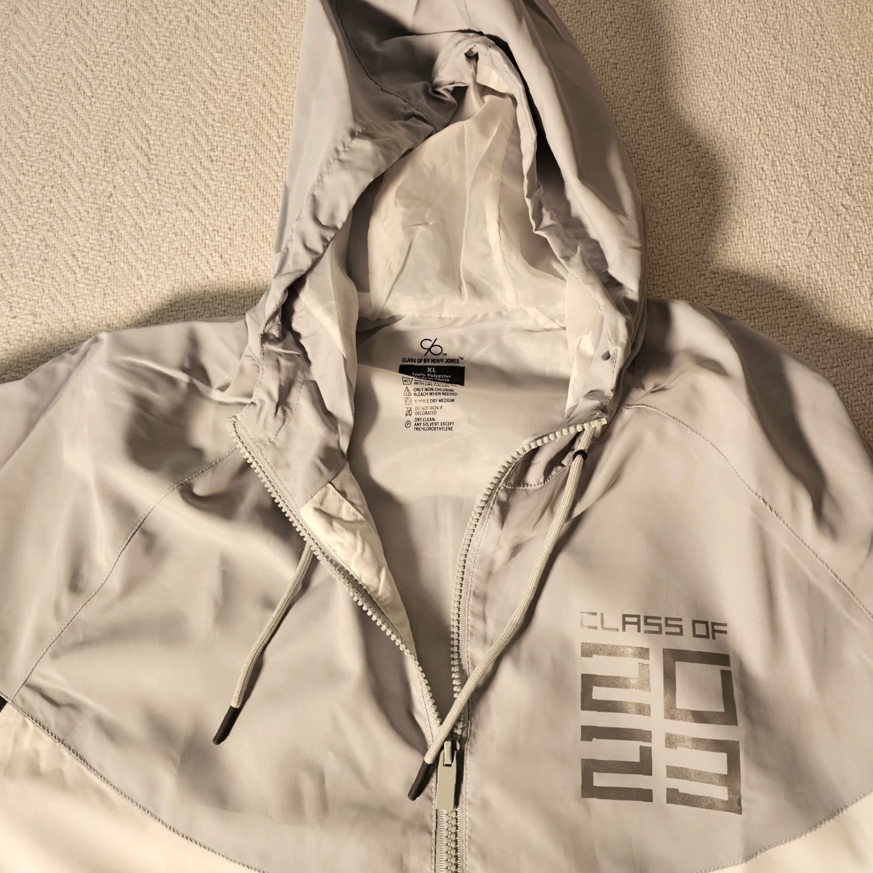 Vintage Herff Jones Windbreaker Jacket XL Hooded Full Zip White Gray Class of 2023 Size US XL / EU 56 / 4 - 6 Thumbnail