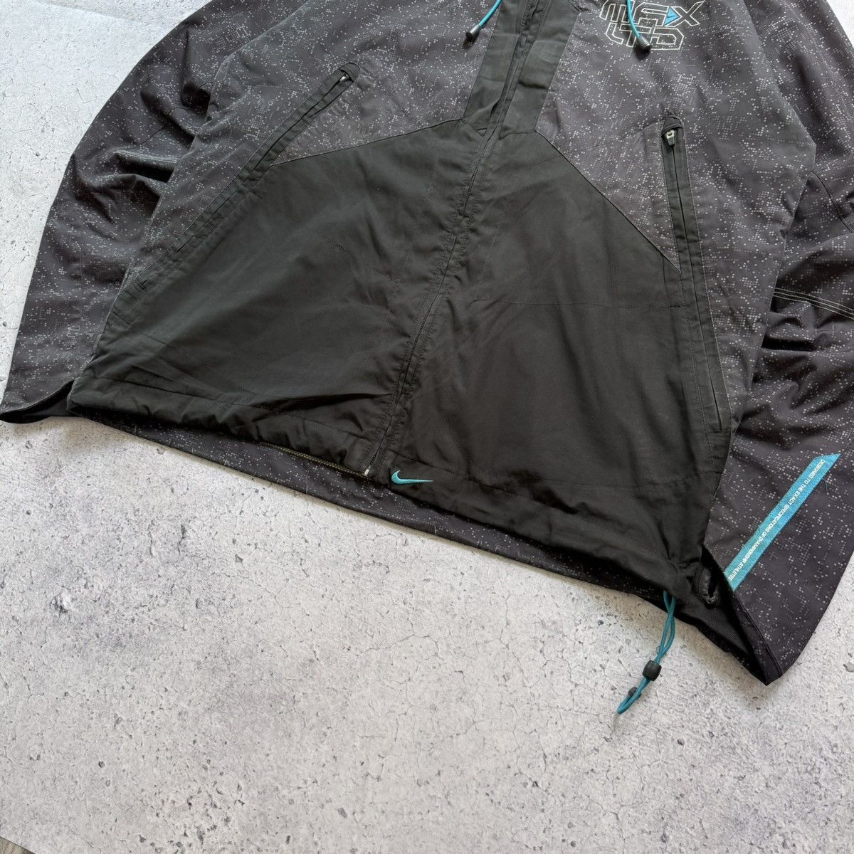 Nike × Vintage Nike Track Set Vintage Jacket and Pants Suit Retro Style Y2K Size US 32 / EU 48 - 5 Thumbnail