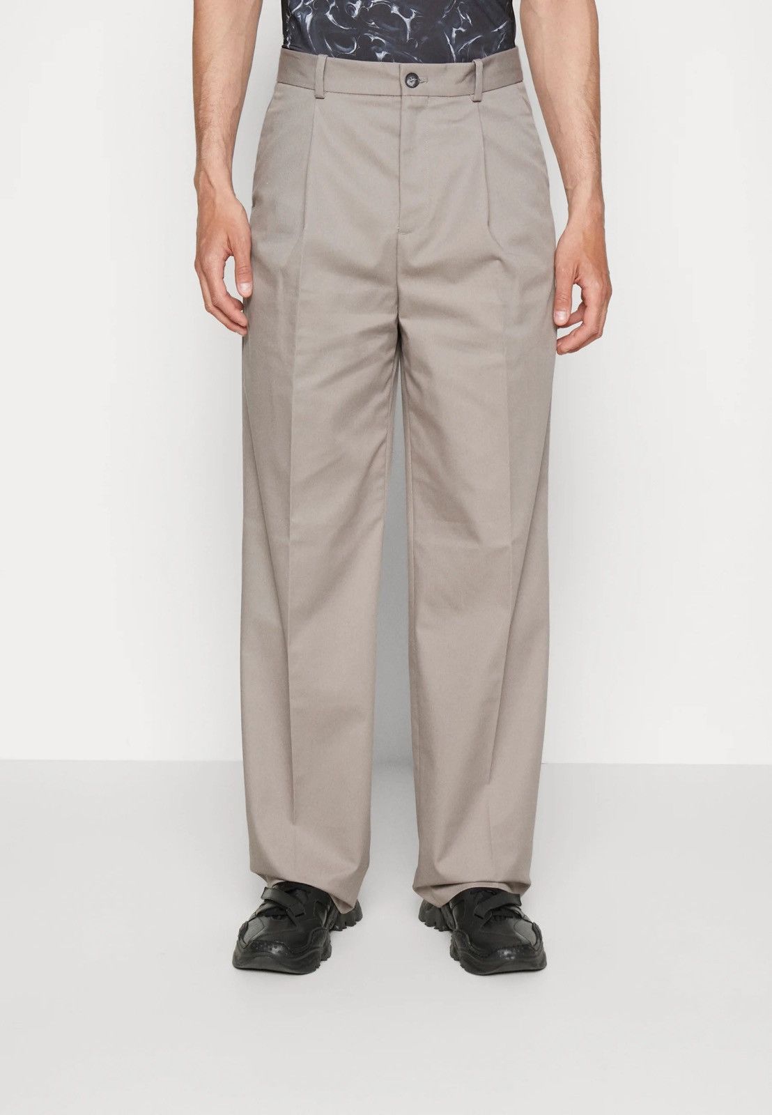 Han Kjobenhavn !DS! AW22 Han Kjobenhavn Boxy Suit Beige Trousers Size US 30 / EU 46 - 2 Thumbnail