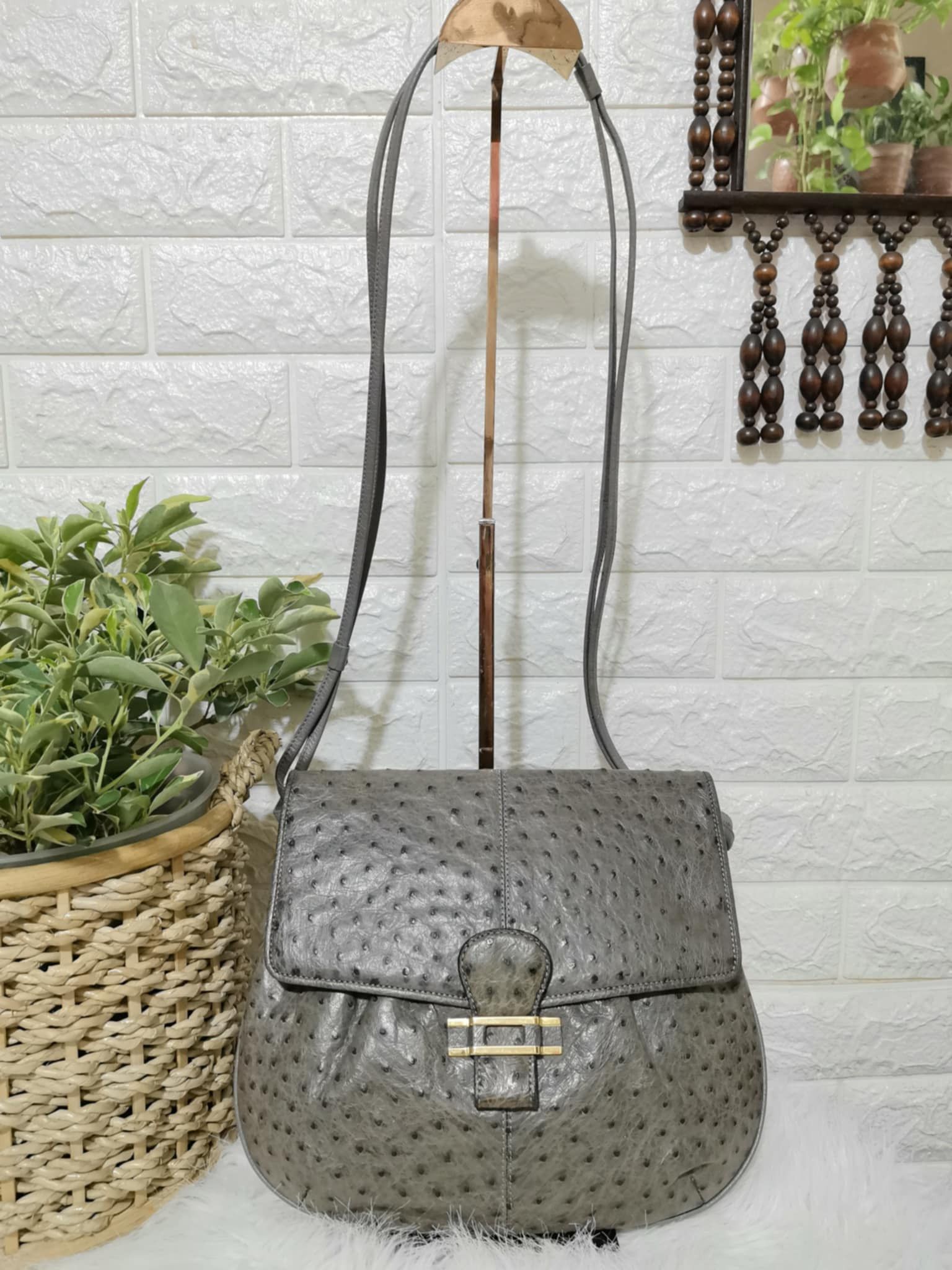 Japanese Brand × Vintage ORIGINAL JAPAN OSTRICH LEATHER SLING BAG/ CROSSBODY BAG. Size ONE SIZE - 1 Thumbnail
