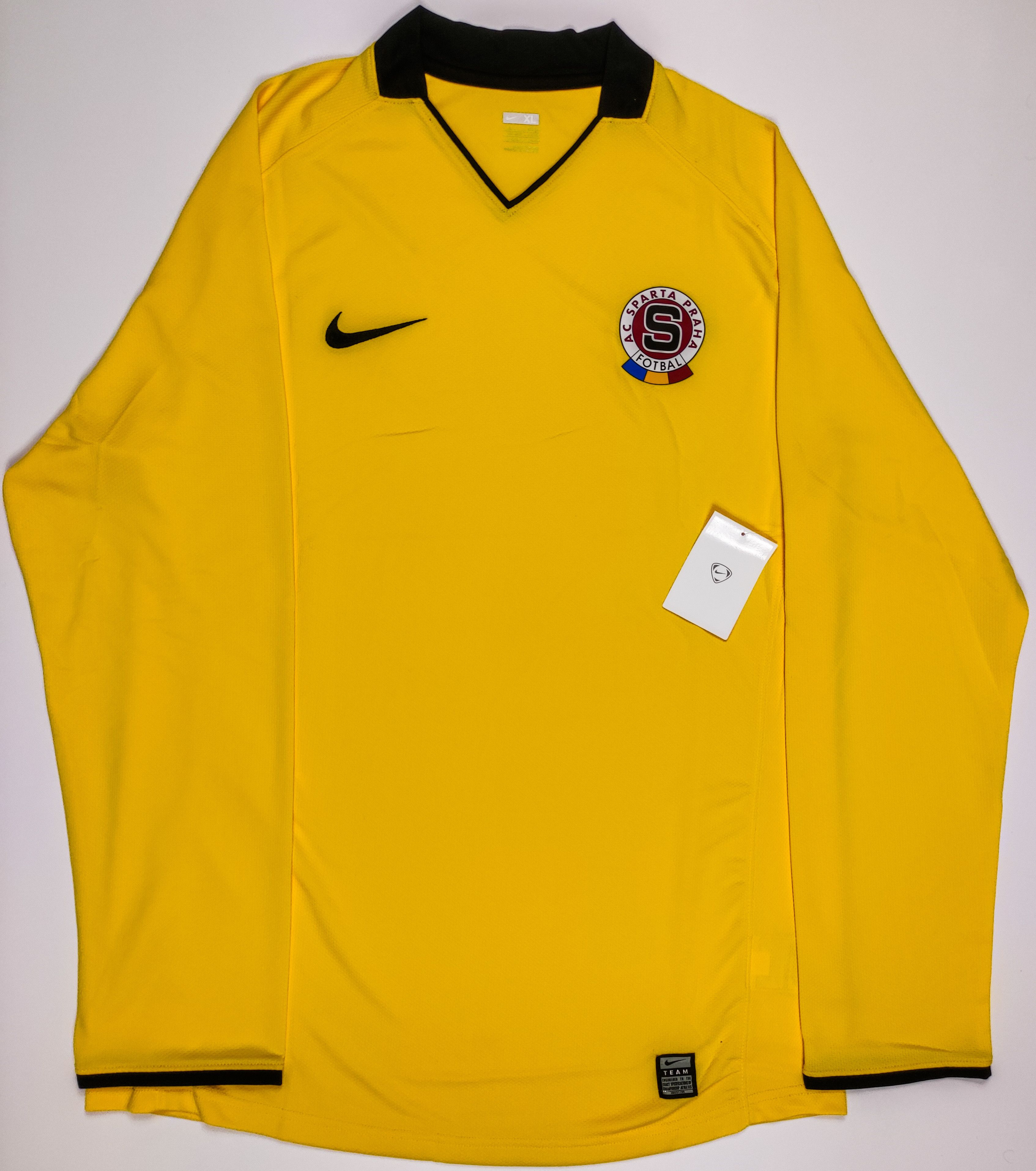 Nike BNWT Sparta Prague Nike Vintage Goalkeeper Shirt Kit Jersey Size US XL / EU 56 / 4 - 1 Thumbnail