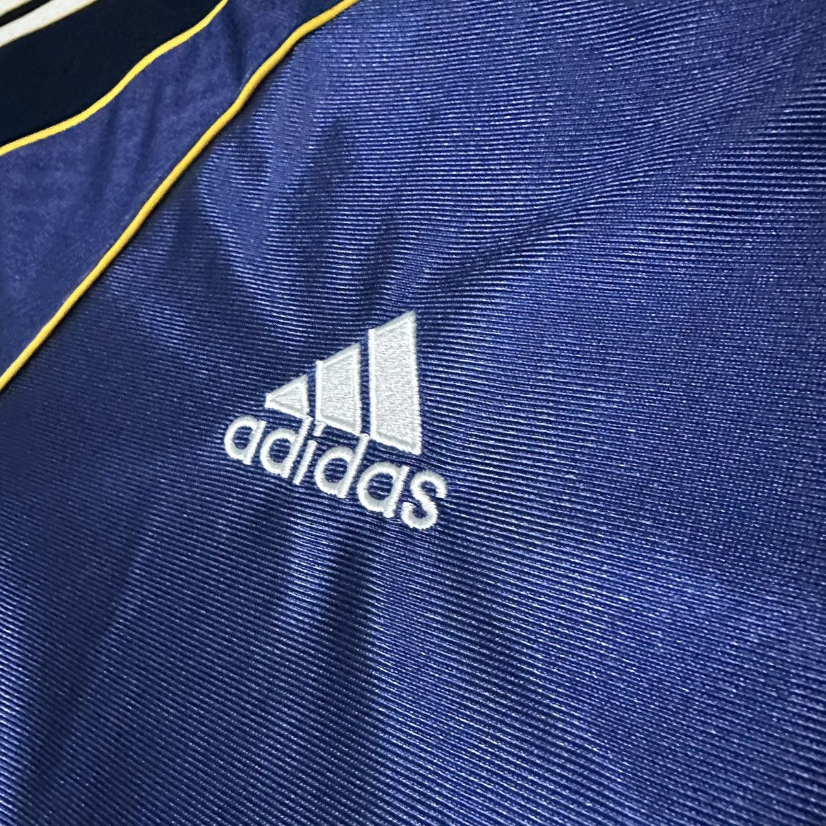 Adidas × Vintage Adidas Real Madrid 1998-99 retro Third kit . Size US L / EU 52-54 / 3 - 9 Thumbnail