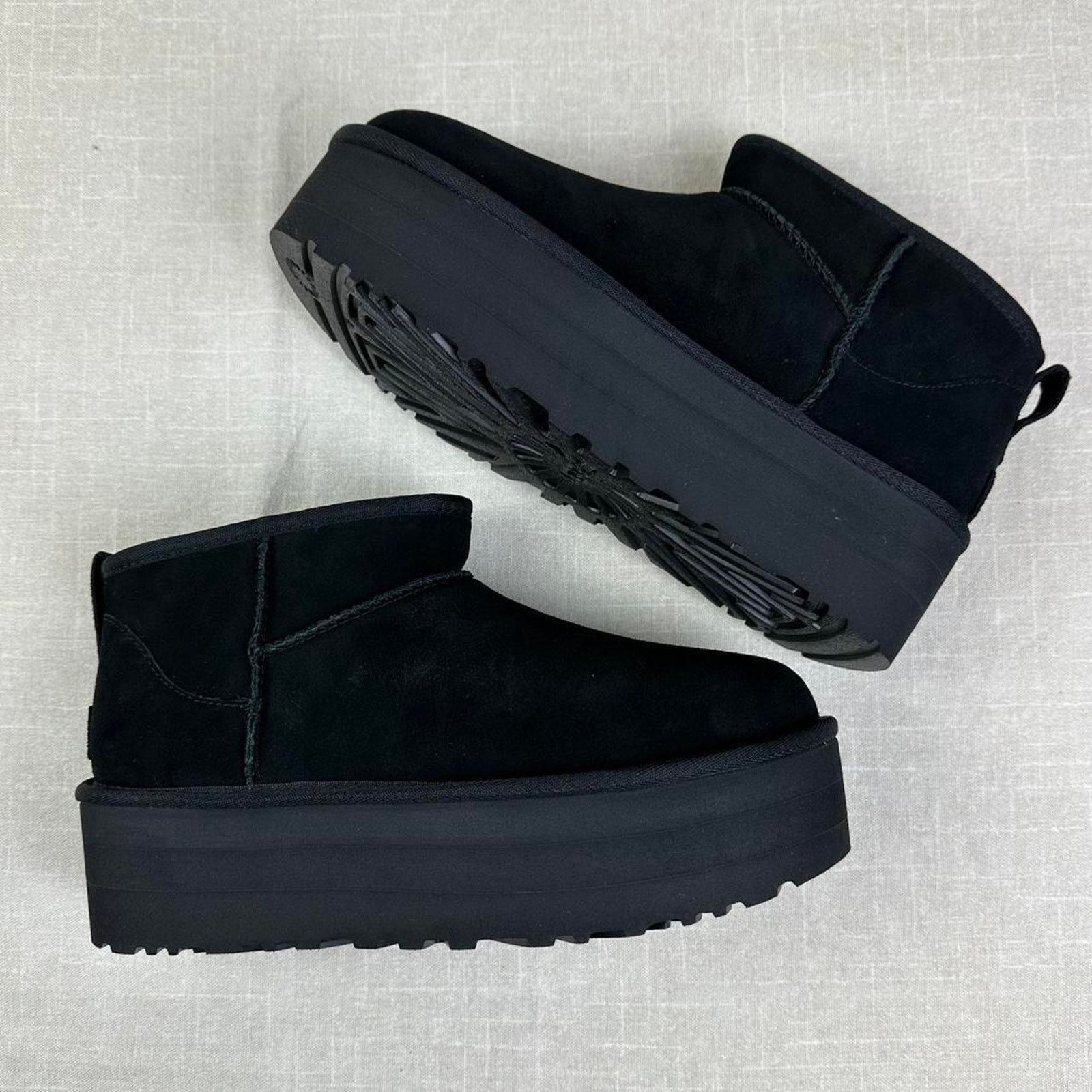 Ugg 🖤 UGG Classic Ultra Mini Platform "Black" 9W Size US 9 / IT 39 - 2 Thumbnail