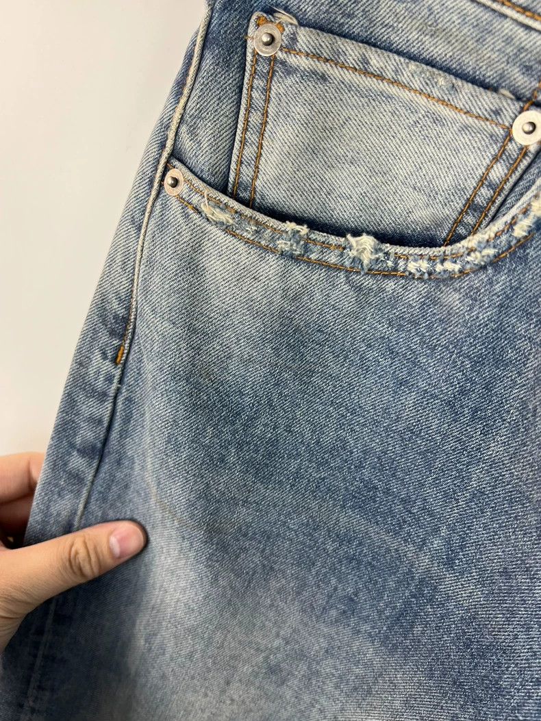 Maison Margiela Maison Margiela The new washed leg of the pants destroys th Size US 33 - 7 Thumbnail